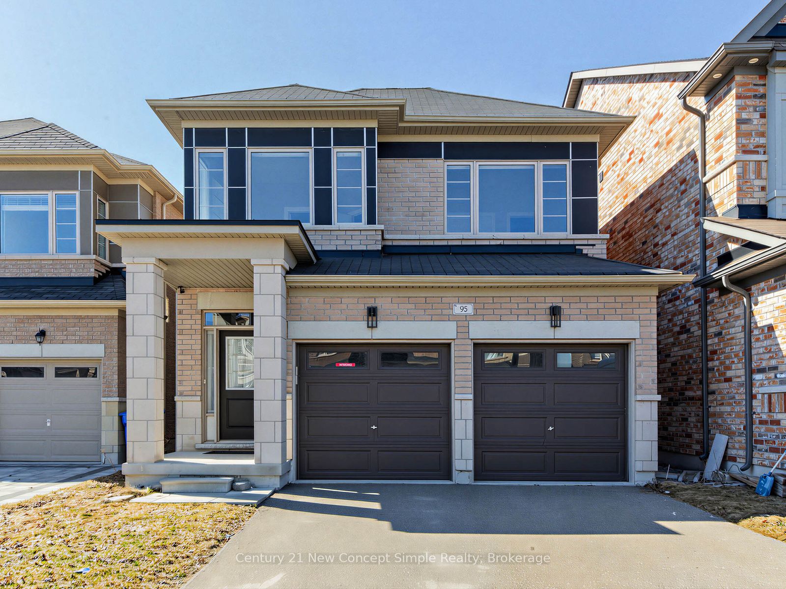 95 Chouinard Way, Aurora, ON, L4G 1B7