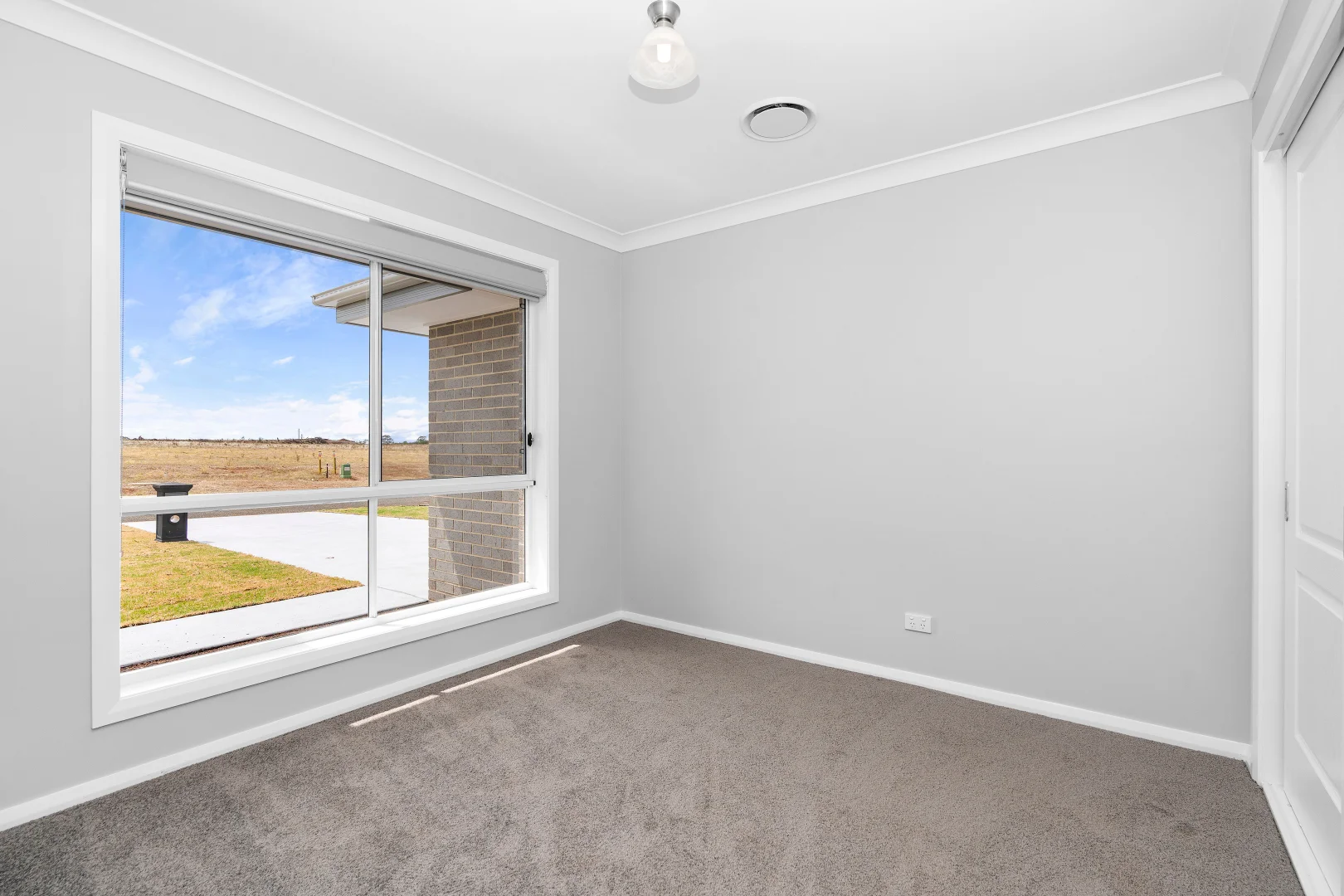 Additional image 8 of 2 Becker St, Temora NSW 2666