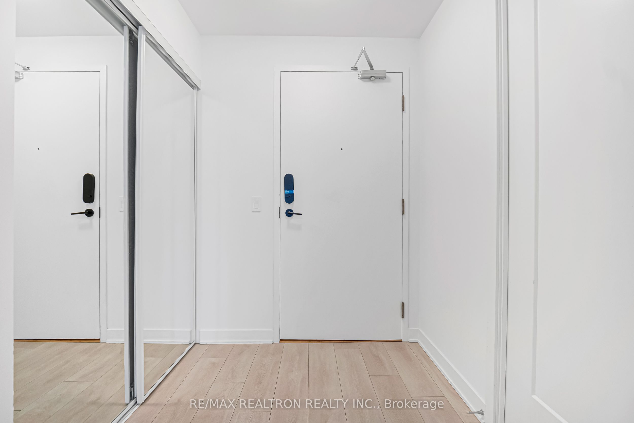 Additional image 6 of 1202-105 Oneida Crescent, Richmond Hill, ON, L4B 0H6