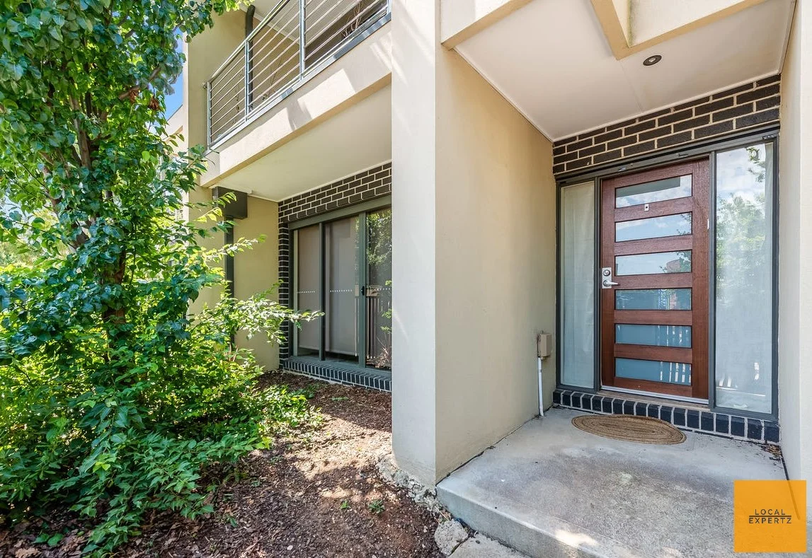 Additional image 10 of 2/8 The Crossing, Caroline Springs VIC 3023