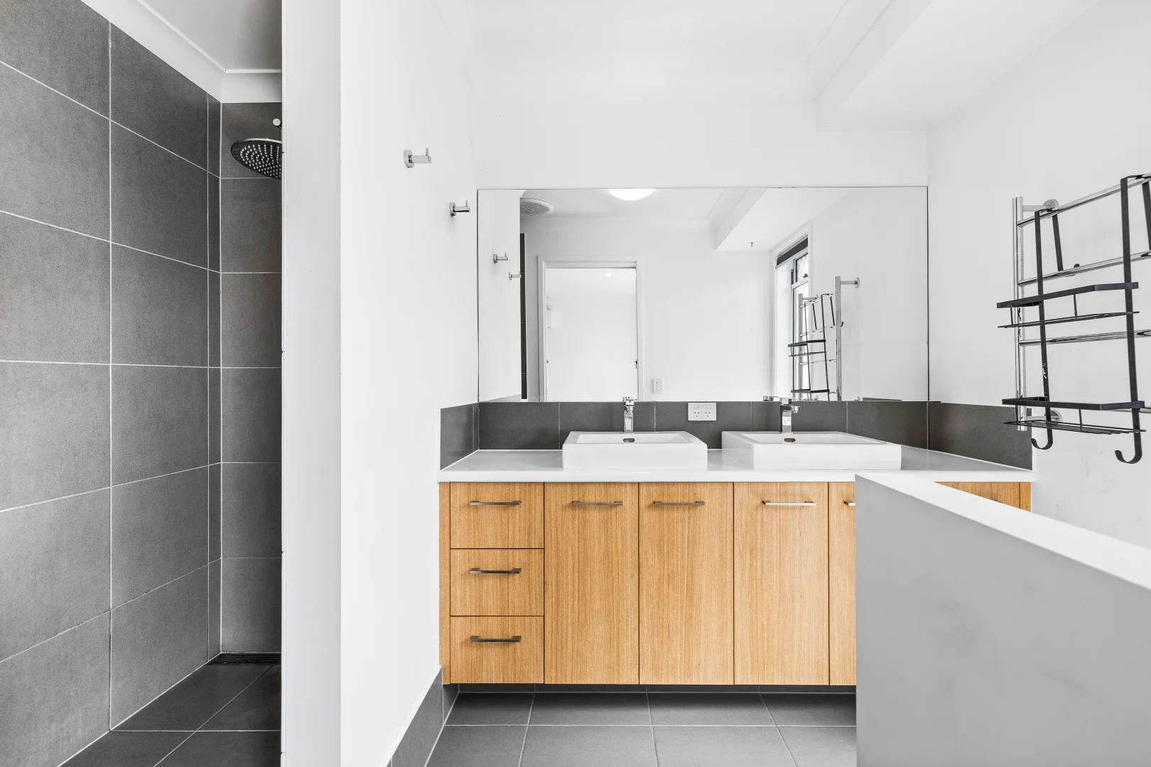 Additional image 8 of 4 Tree View Crescent, Little Mountain QLD 4551