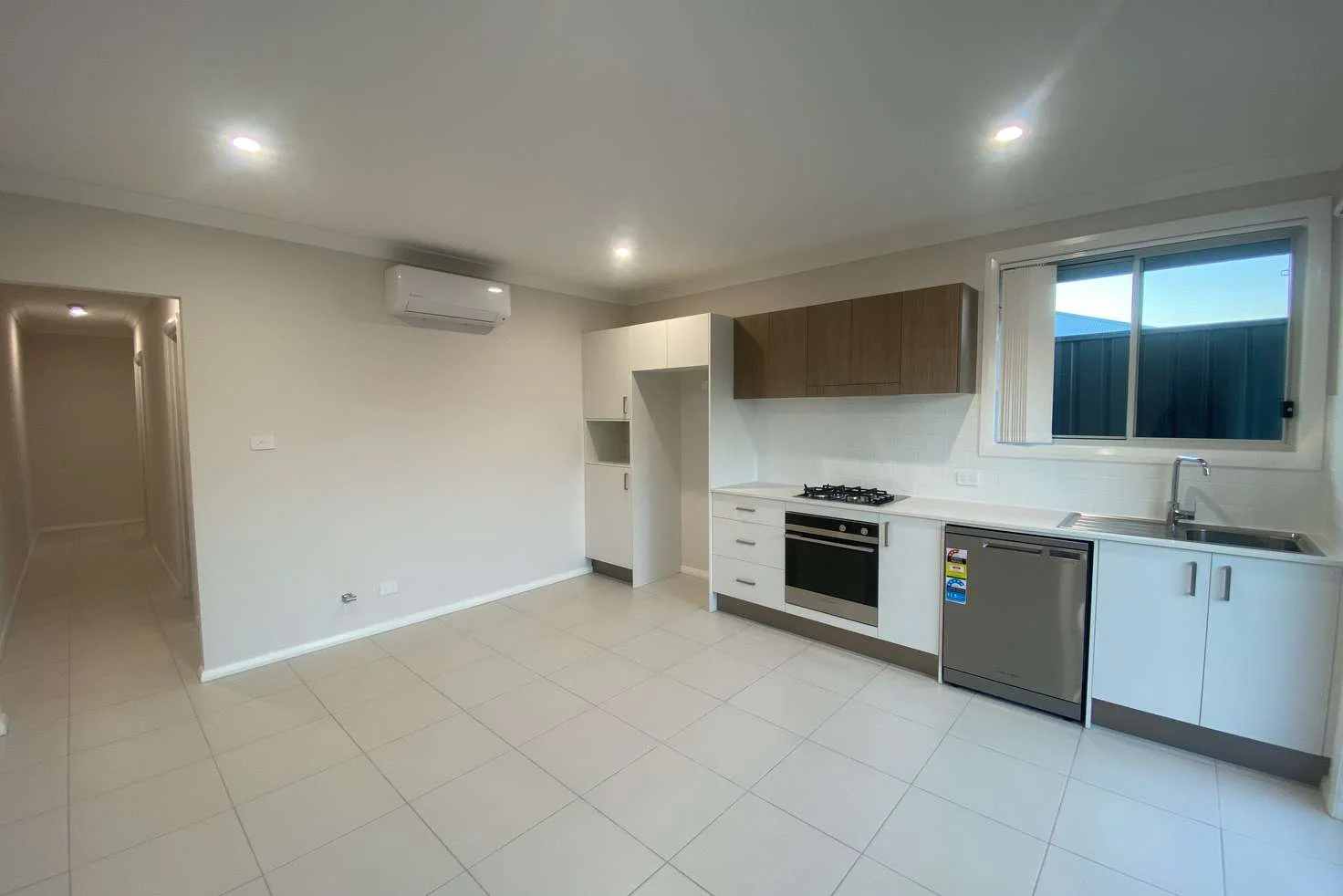 Additional image 2 of 2/10 Sunset Drive, Thornton NSW 2322