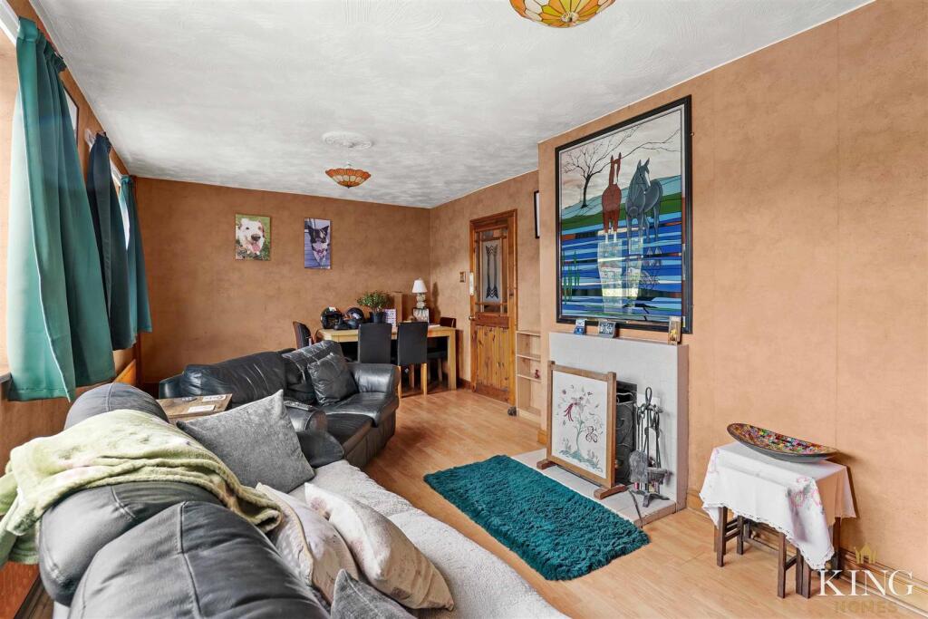 Hertford Road, Alcester photo 3