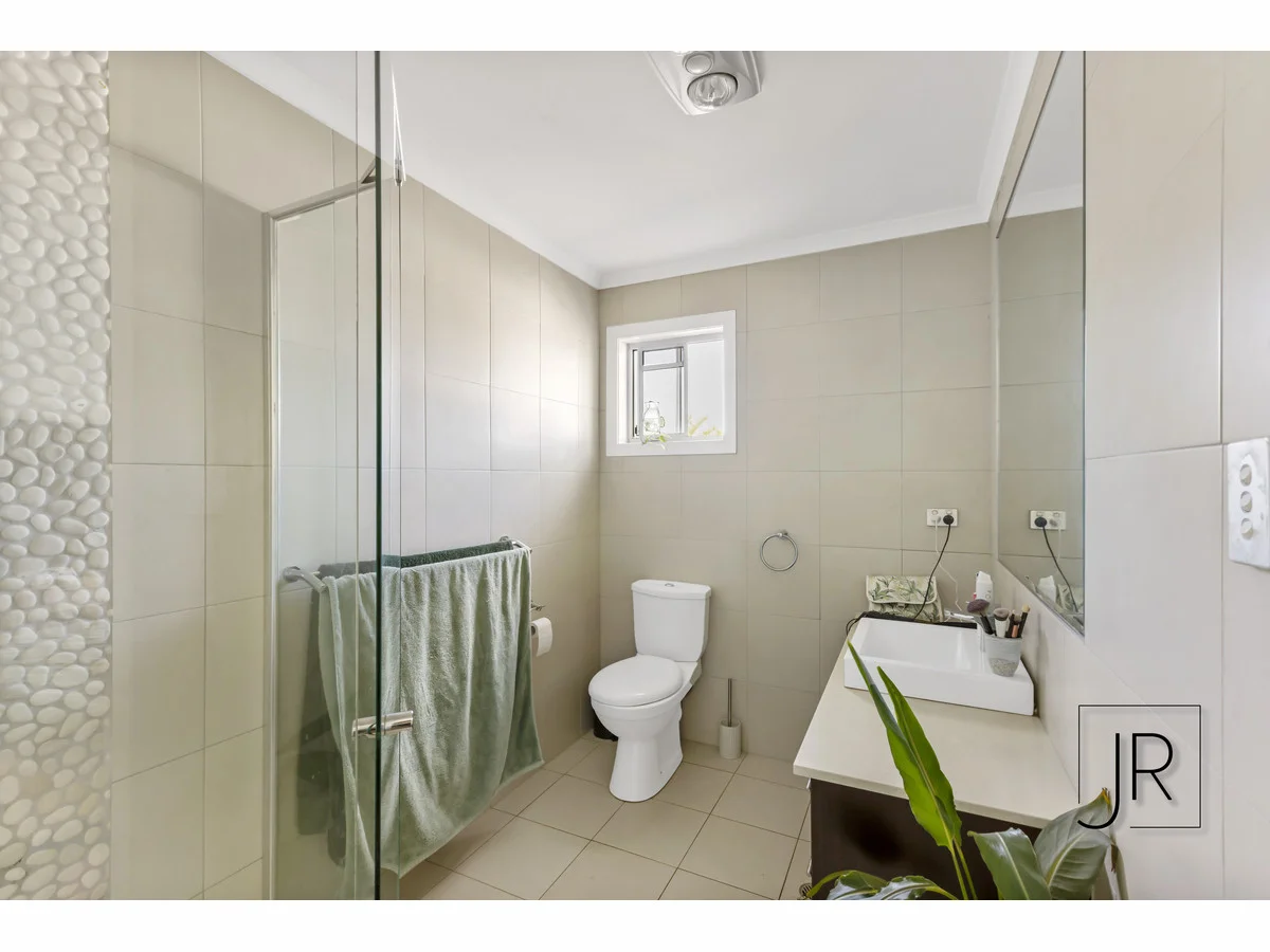 Additional image 9 of 8B Naranga Avenue, Broadbeach Waters QLD 4218