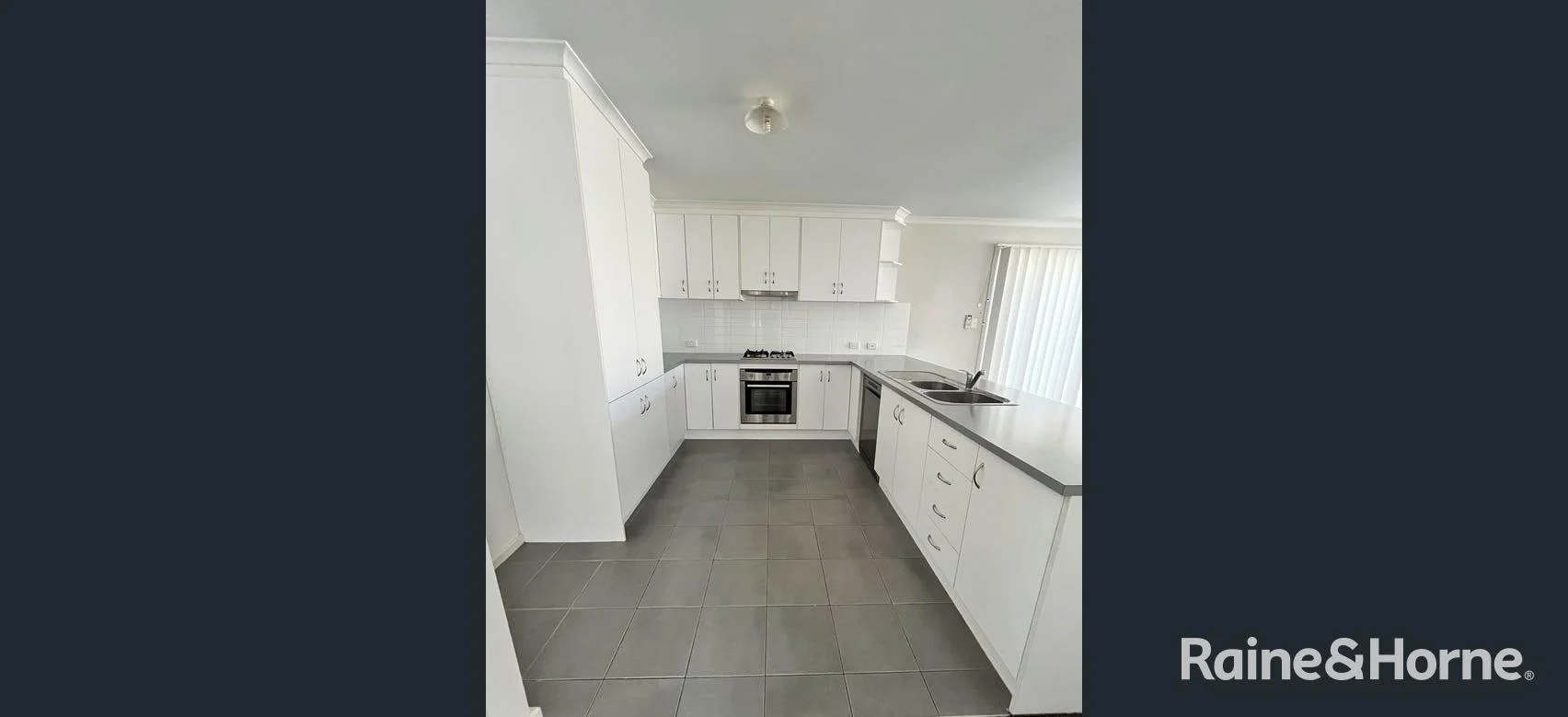 13 Peerless, Munno Para West SA 5115 photo 2