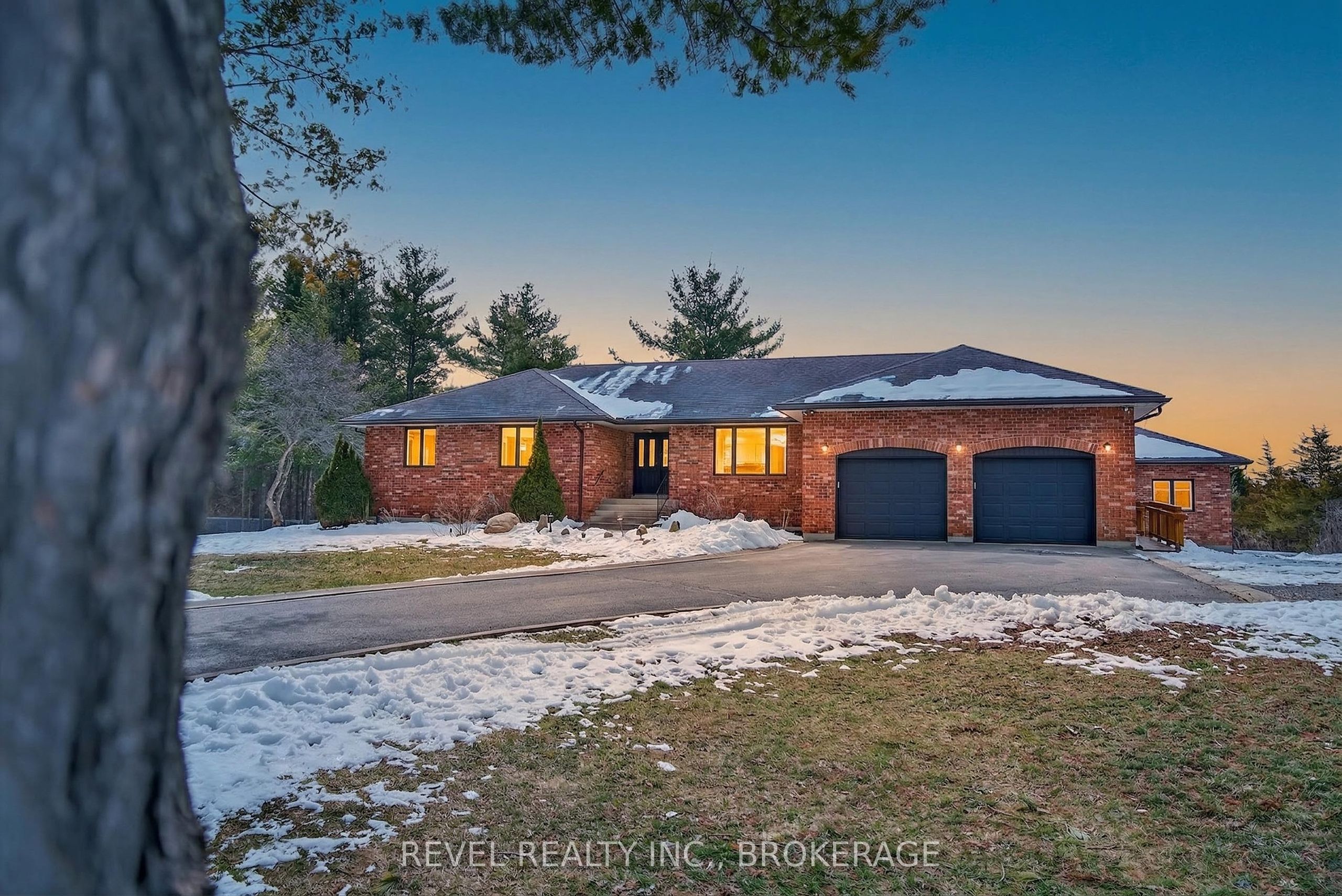 2015 Rosedale Drive, Kingston, ON, K0H 1S0