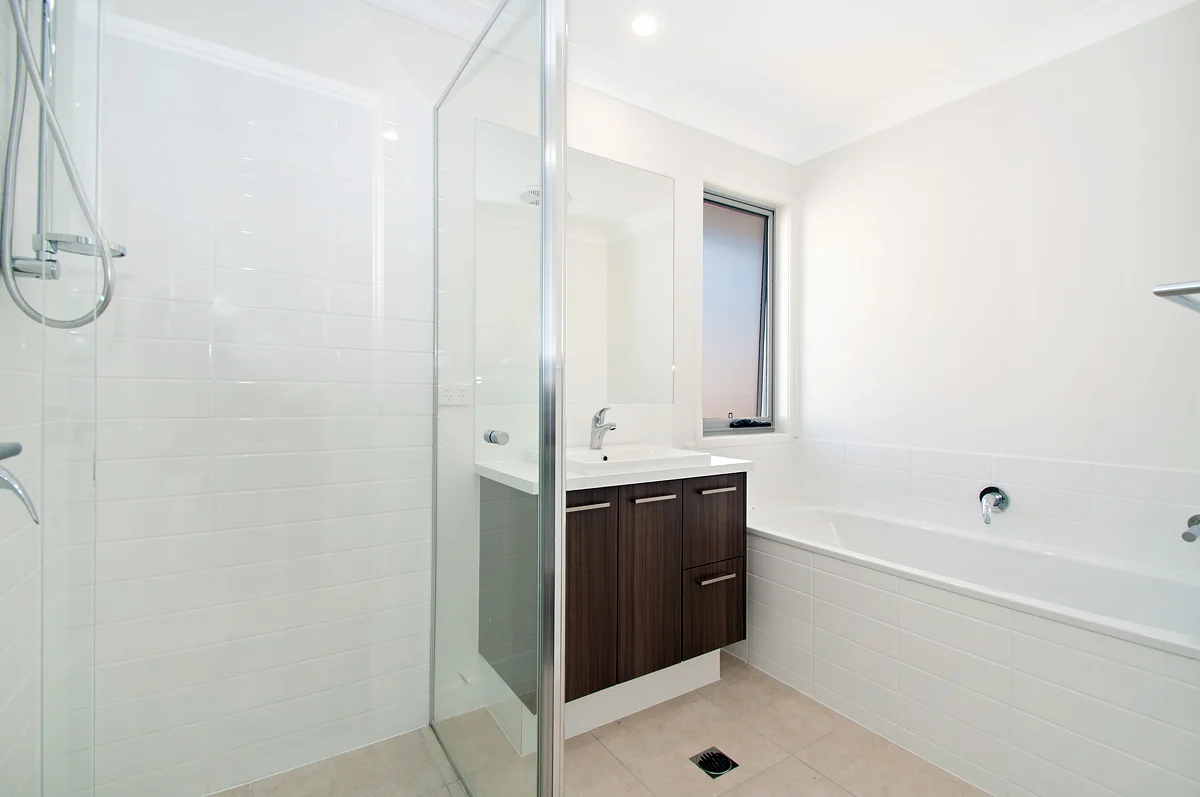 Additional image 6 of 347 Lakeside Avenue, Springfield Lakes QLD 4300