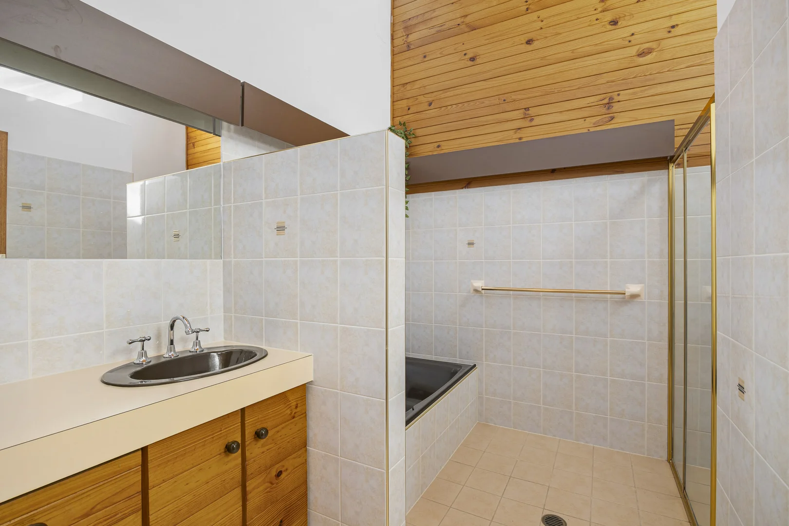 Additional image 11 of 1 Huxley Close, Blackalls Park NSW 2283