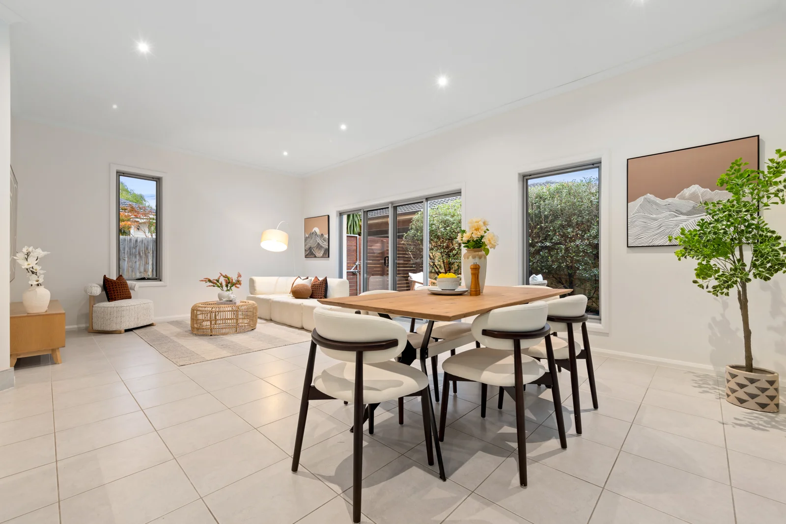Additional image 3 of 2/39 Surrey Road, Blackburn North VIC 3130
