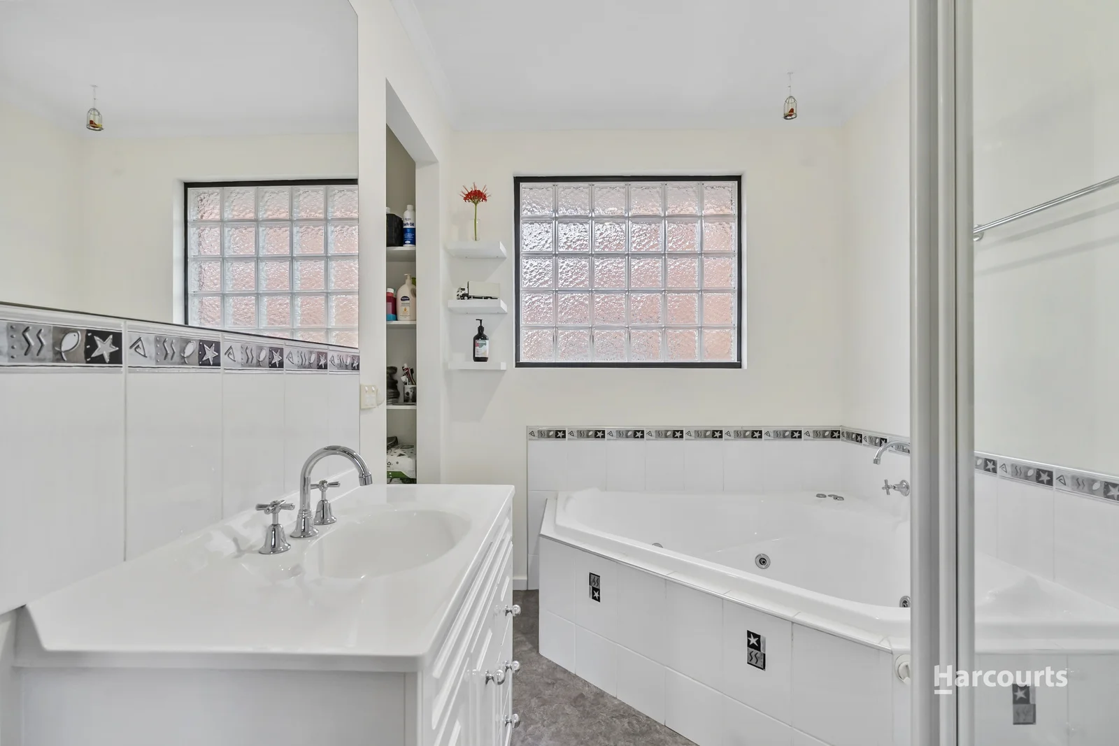 Additional image 14 of 34 St Helens Street, Lindisfarne TAS 7015