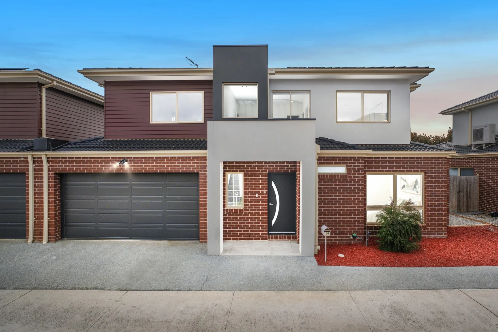 19 Hillview Crescent, Ferntree Gully VIC 3156