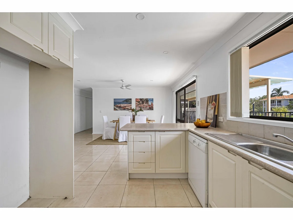 Additional image 8 of 11 Ensenada Court, Broadbeach Waters QLD 4218