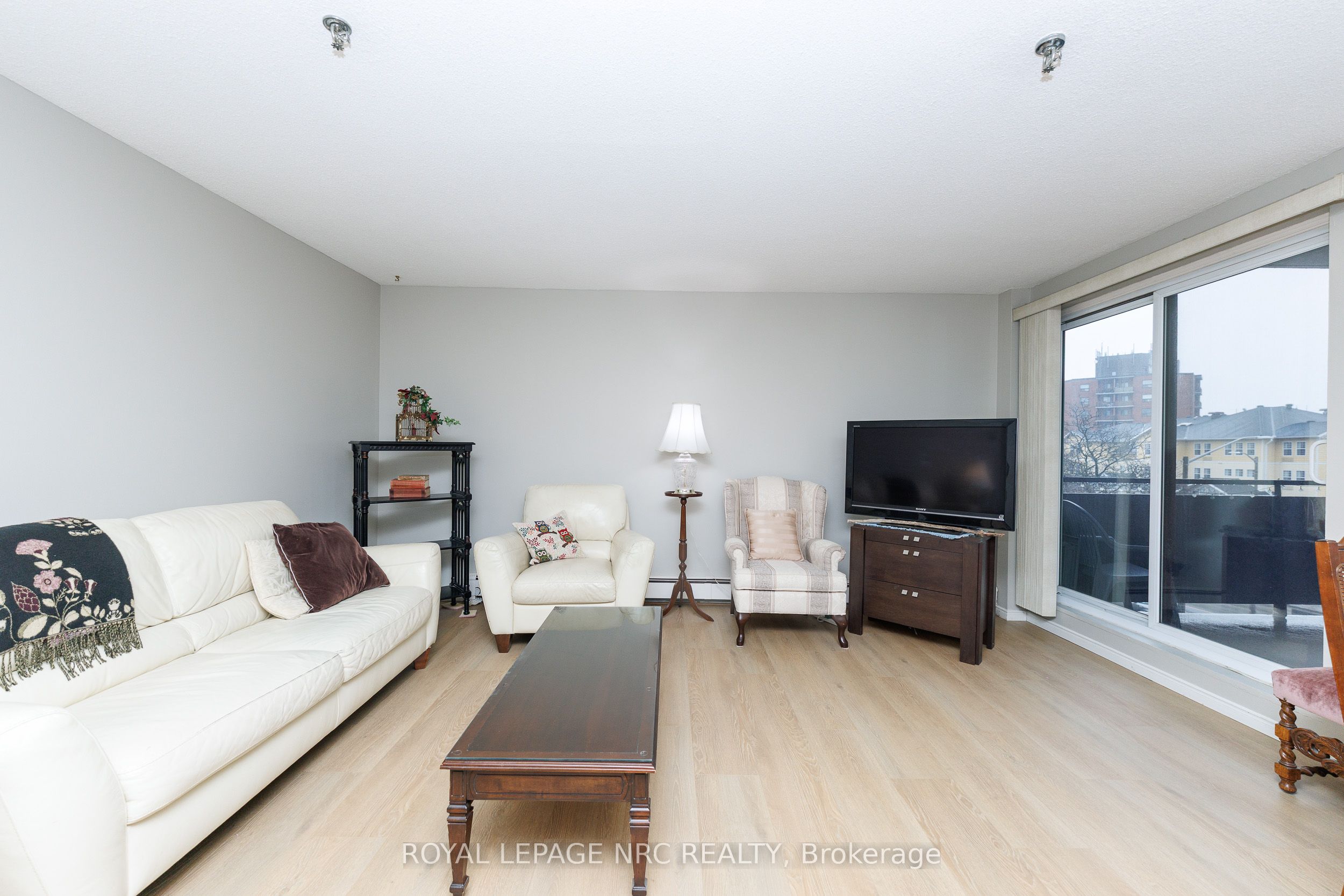 Additional image 3 of 308-3955 Portage Road, Niagara Falls, ON, L2J 3W2