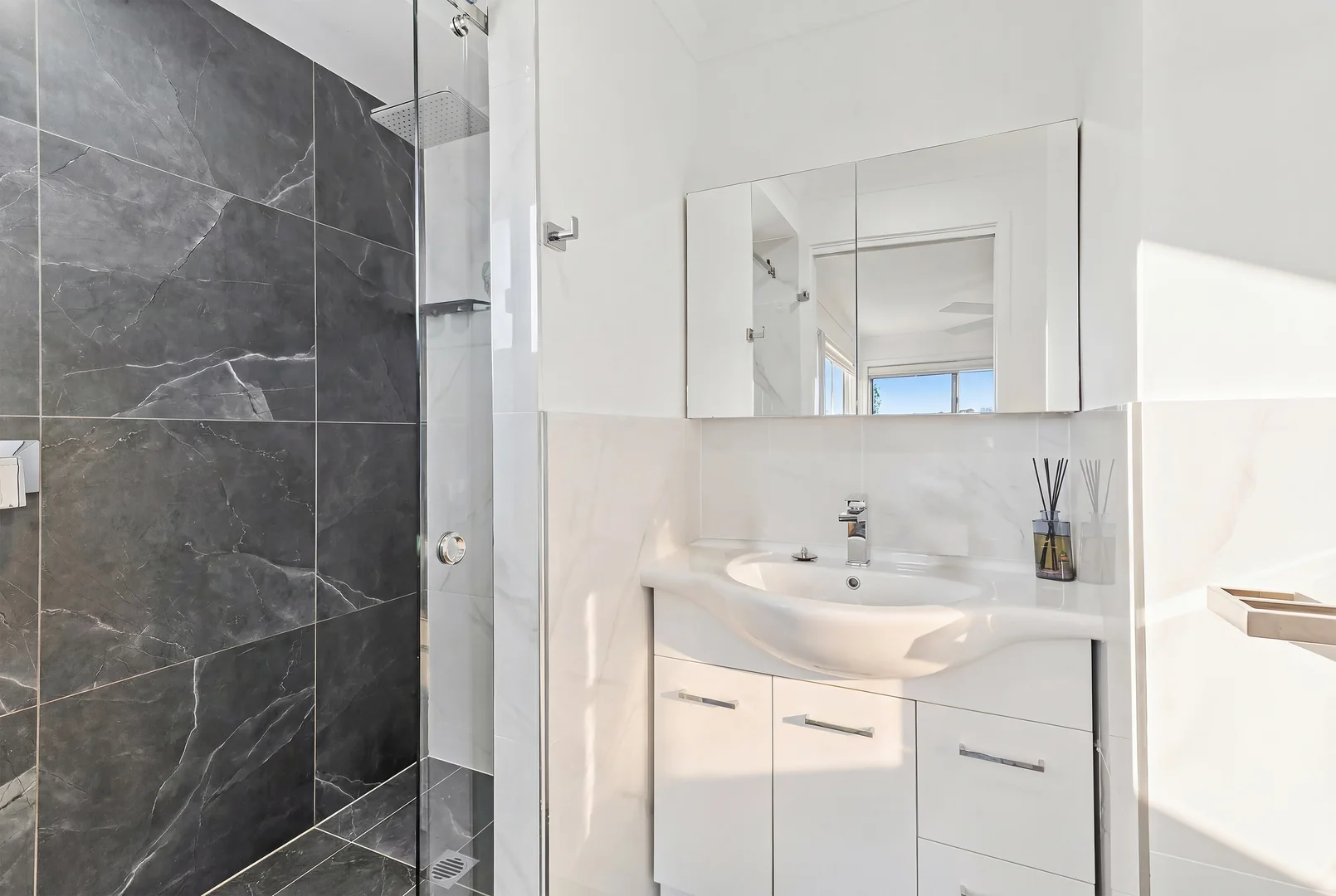 Additional image 15 of 4 Correa Court, Elanora QLD 4221