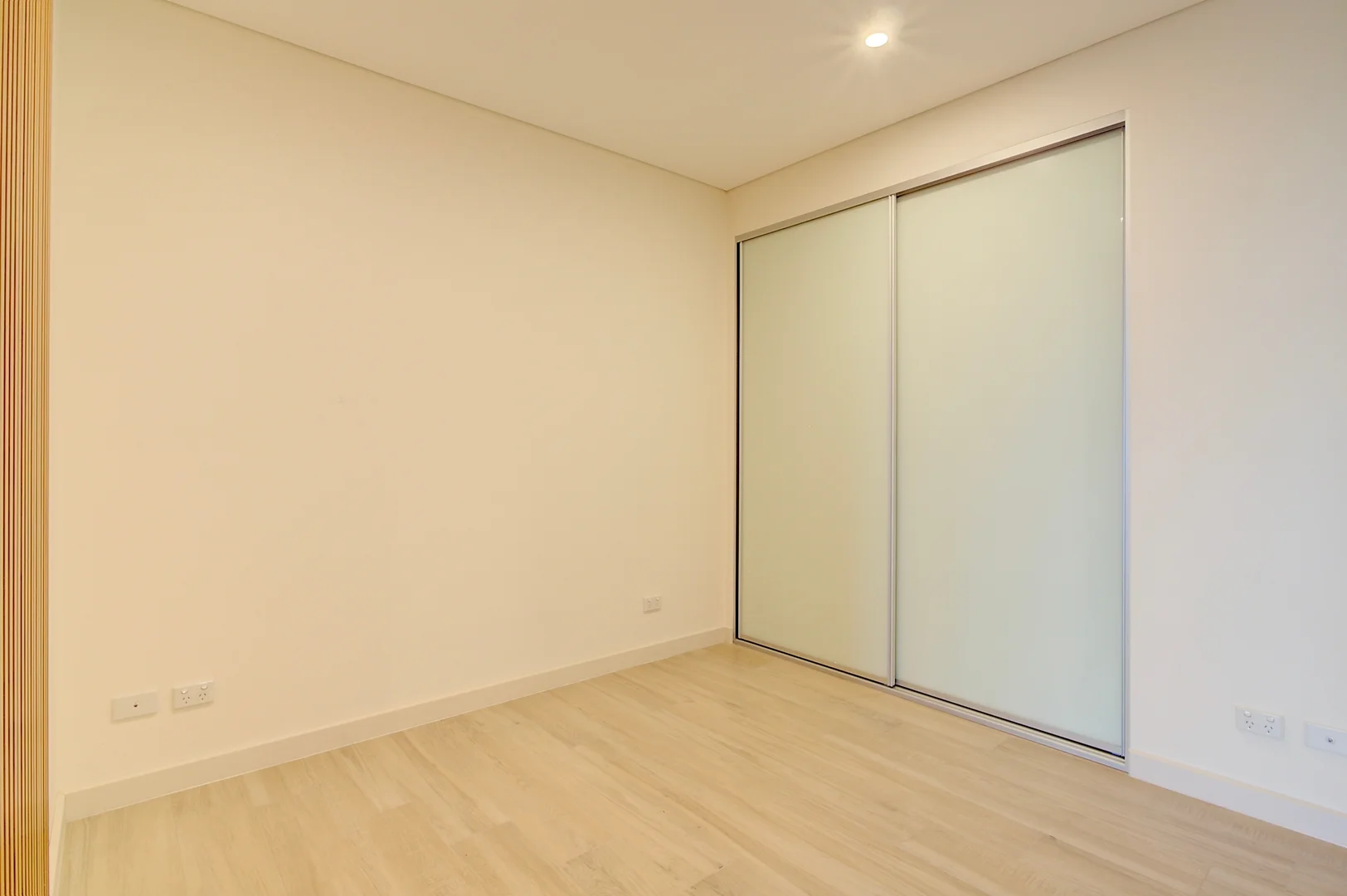 504/1 Markham Place, Ashfield NSW 2131 photo 4