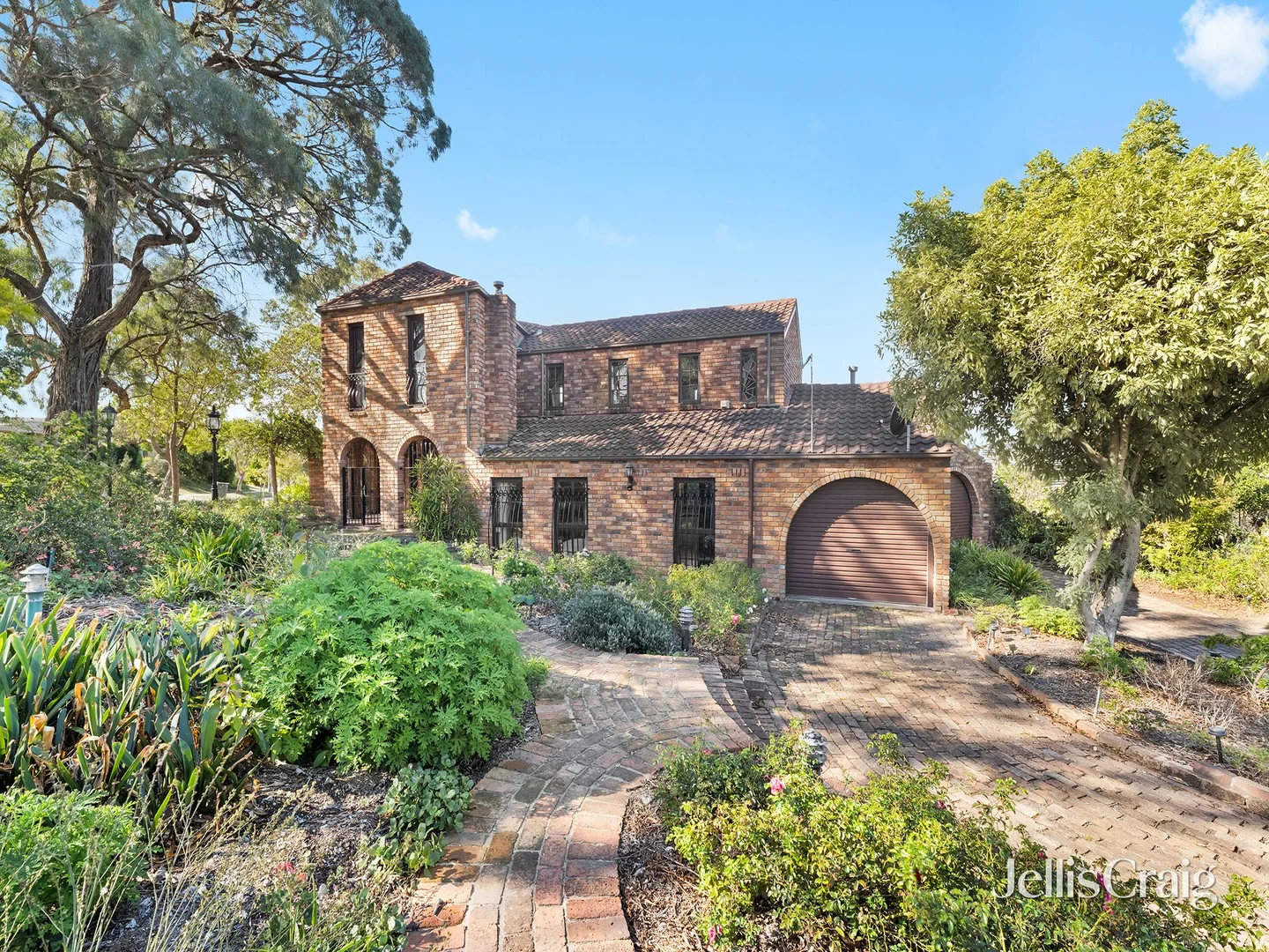 1 Creswick Street, Glen Waverley VIC 3150
