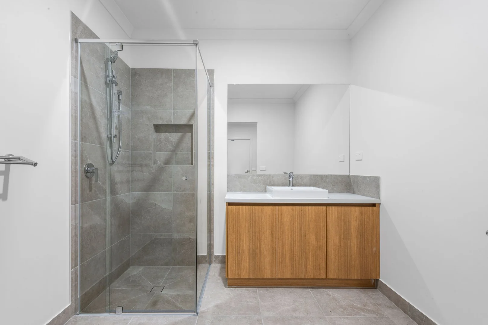 Additional image 6 of 6B Fisher Avenue, Belmont VIC 3216
