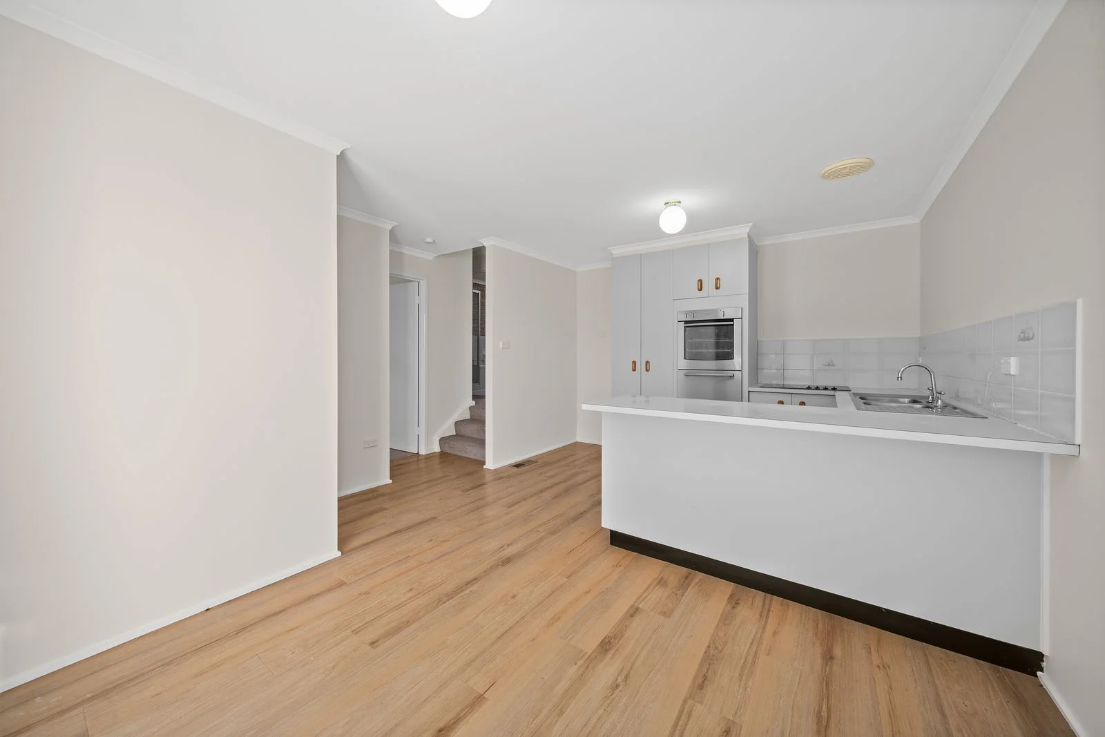 Additional image 9 of 18/11 Derrington Crescent, Bonython ACT 2905