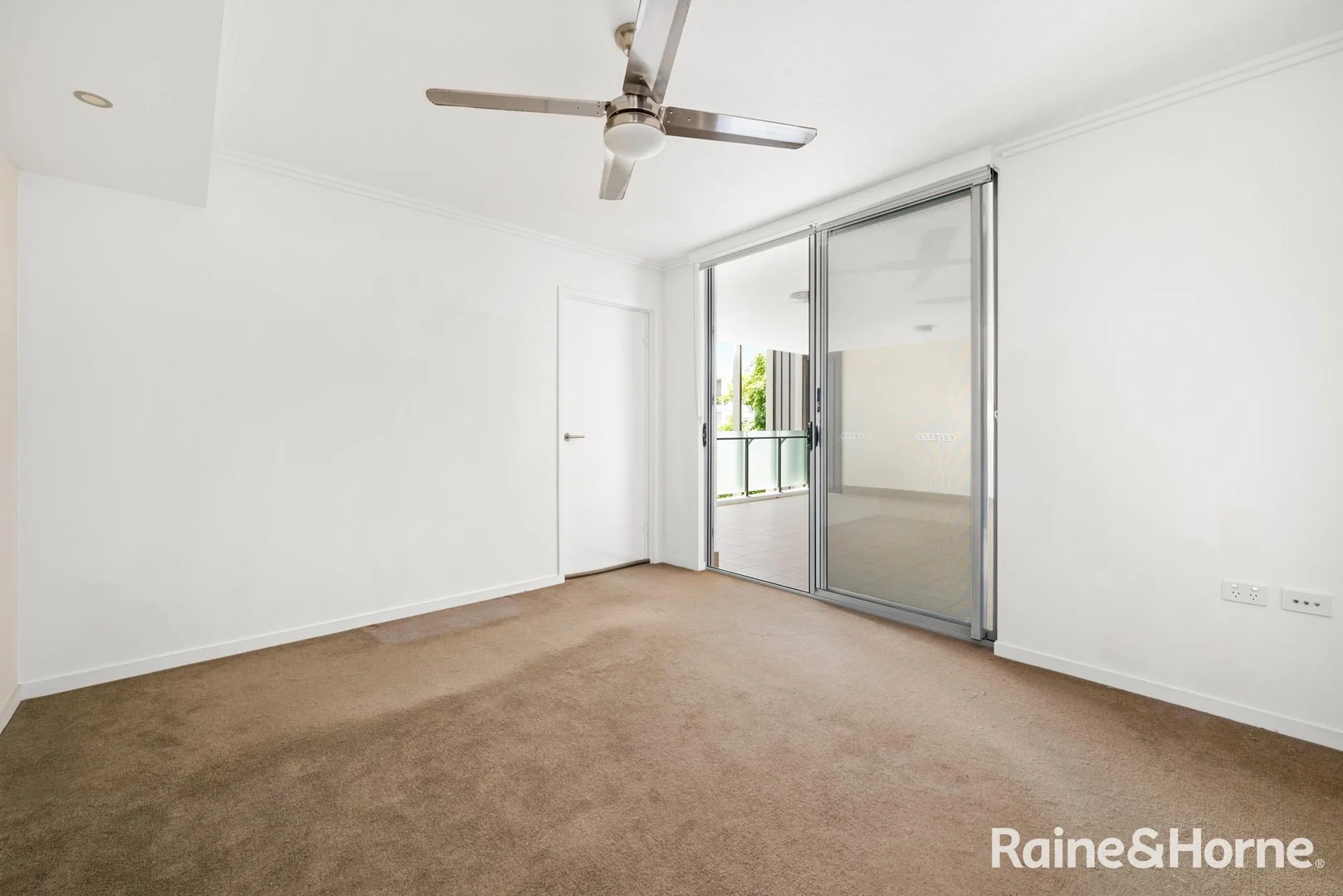 Additional image 5 of 8/39 Depper Street, St Lucia QLD 4067
