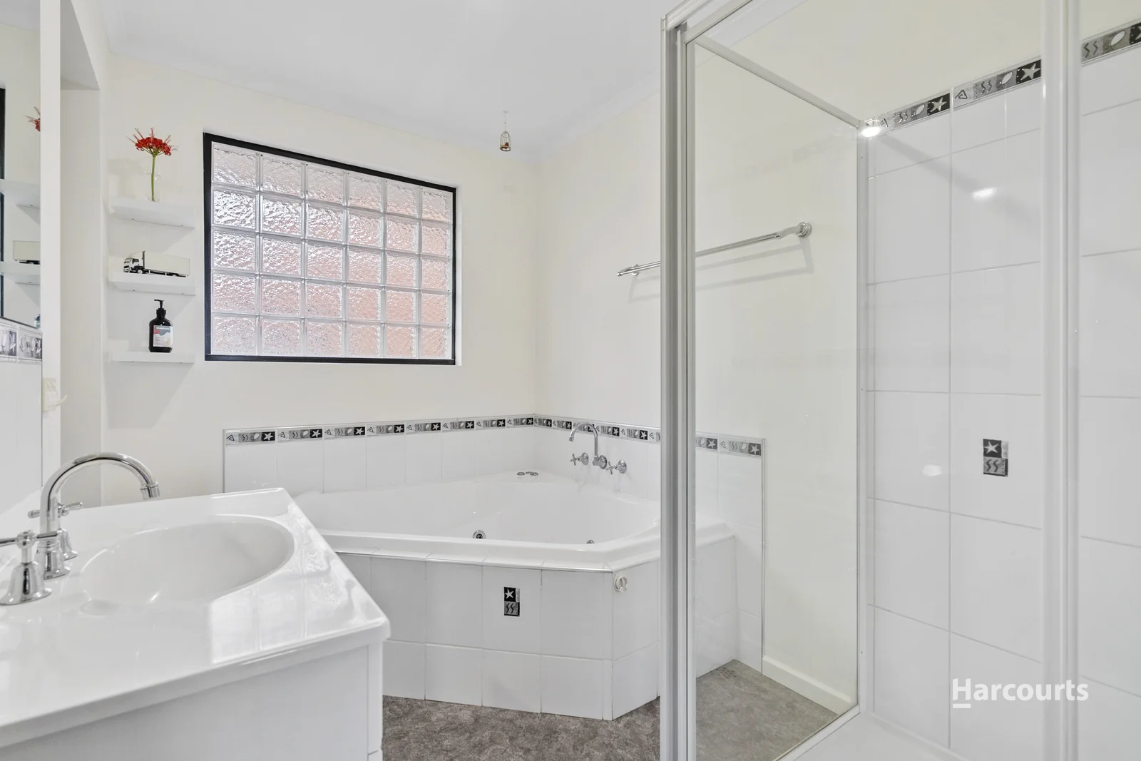 Additional image 13 of 34 St Helens Street, Lindisfarne TAS 7015