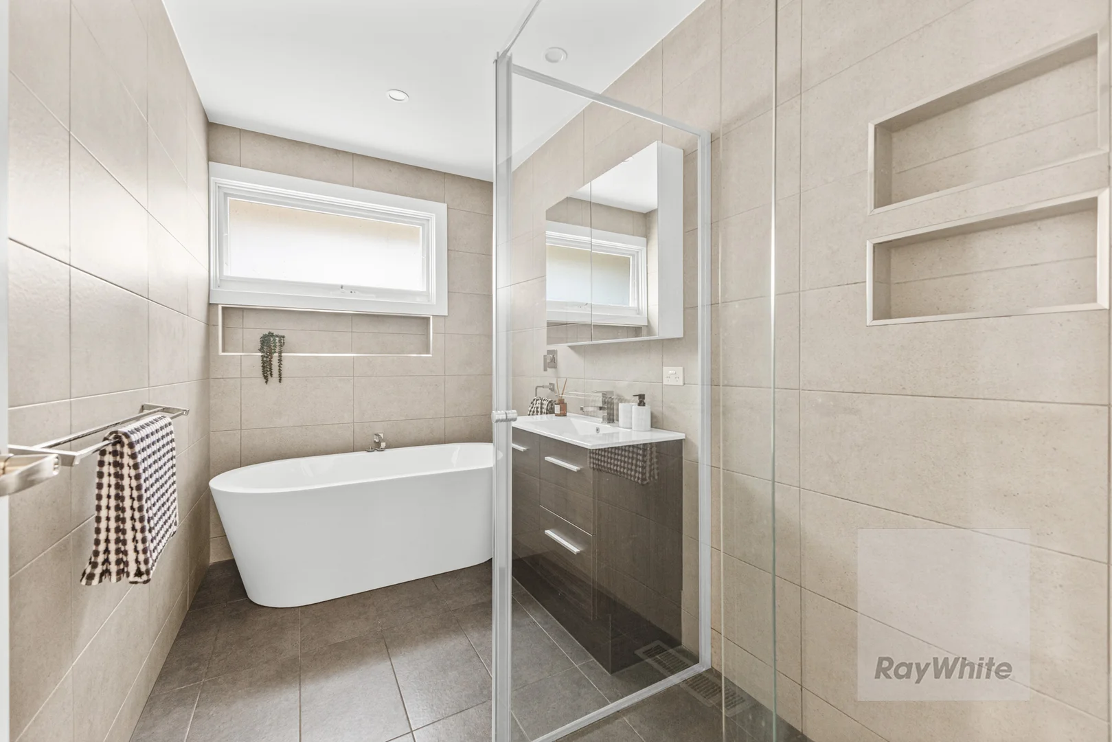 Additional image 16 of 8 Busst Drive, Watsonia North VIC 3087