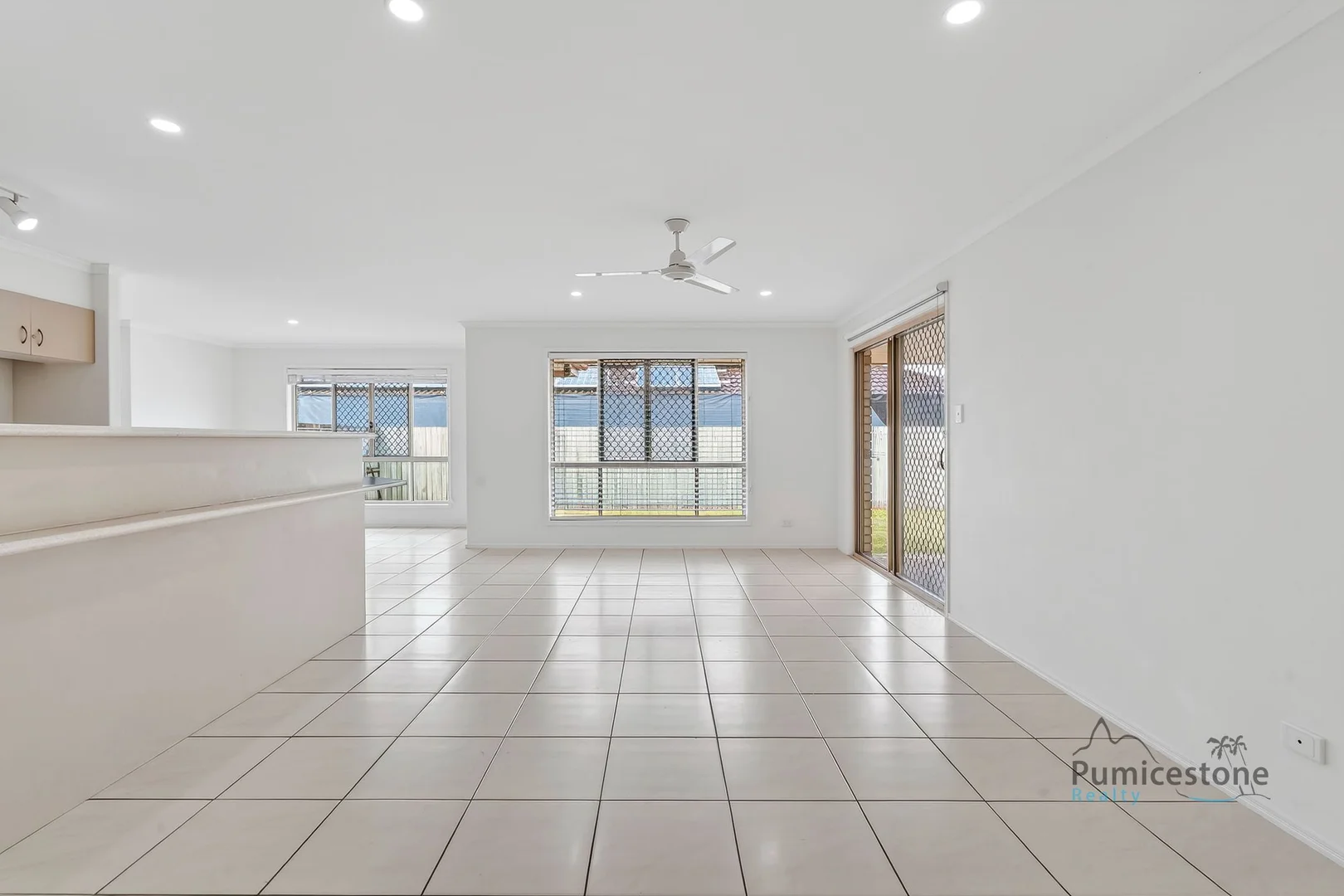 55 Michael Avenue, Morayfield QLD 4506 photo 5