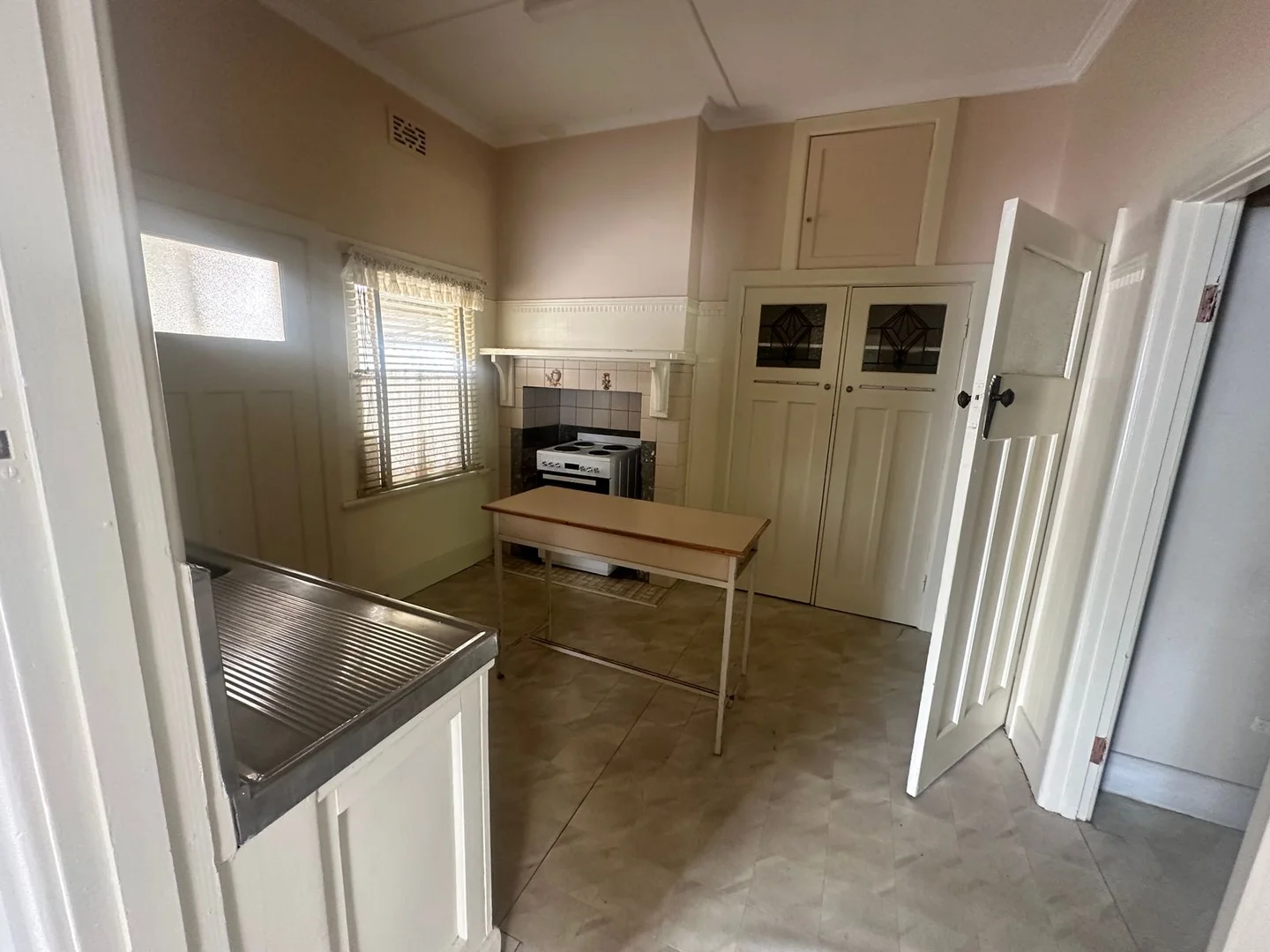 24 Langtree Parade, Mildura VIC 3500 photo 2