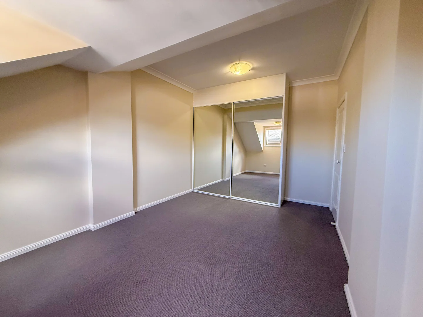 Additional image 10 of 2/172 Glossop Street, St Marys NSW 2760