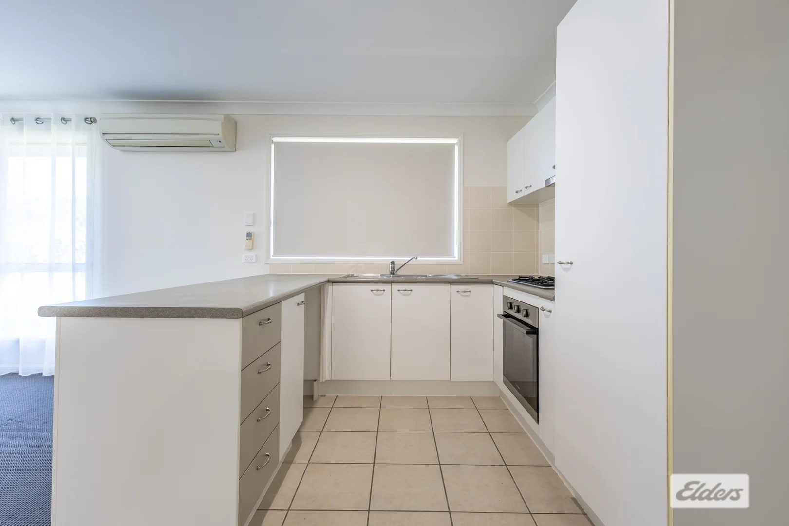 80 Douglas Mcinnes Drive, Laidley QLD 4341 photo 5