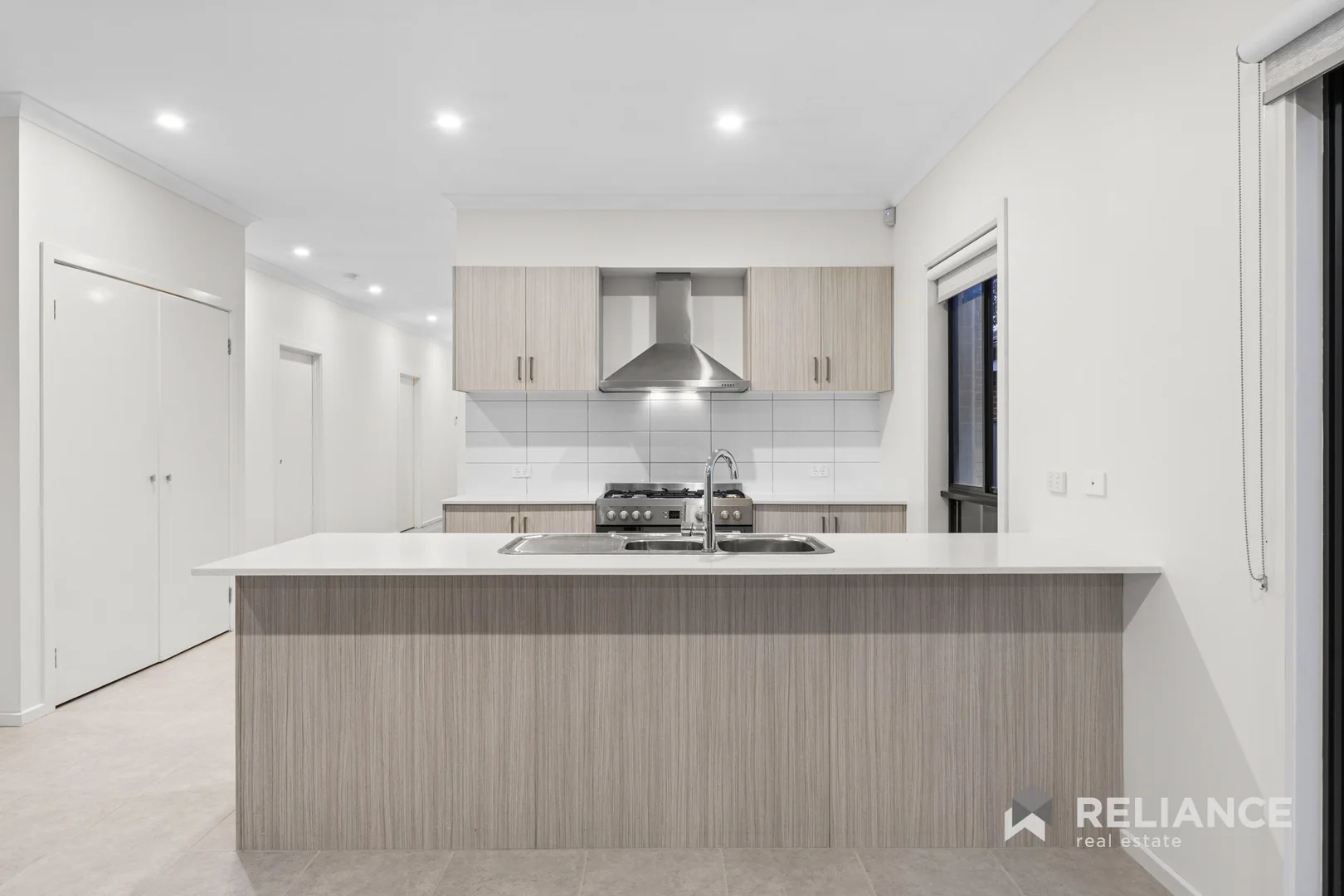 Additional image 7 of 11 Edwin Close, Manor Lakes VIC 3024