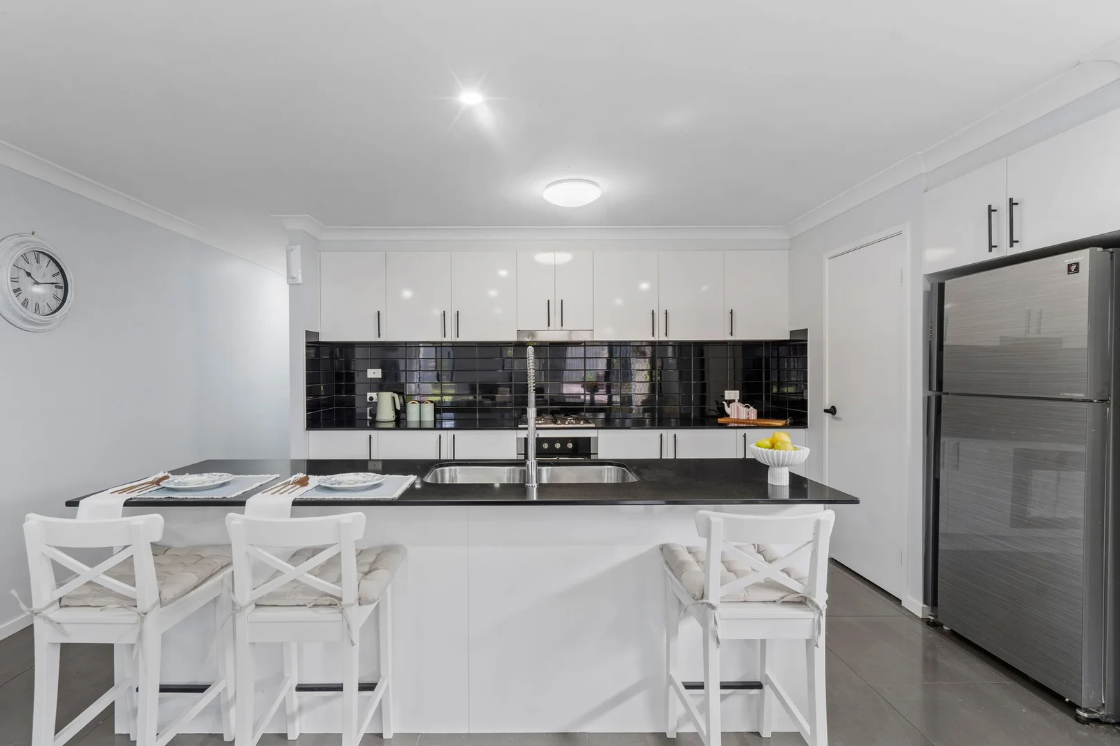 8 Gatina Crescent, Coomera QLD 4209 photo 3