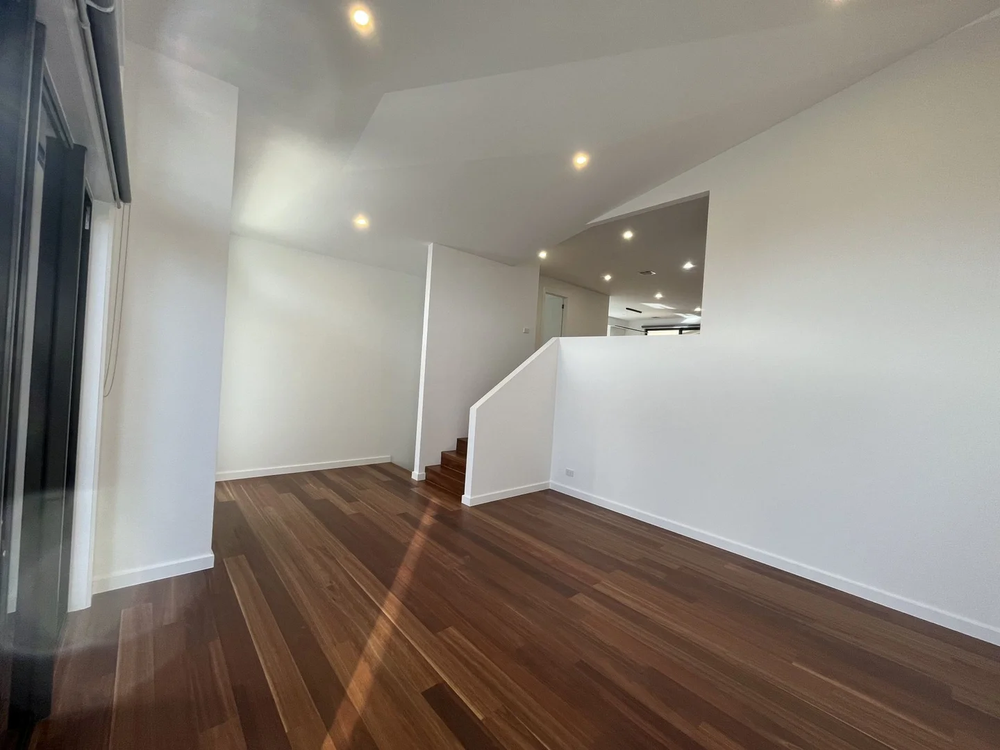 Additional image 6 of 2/21 Warrington Crescent, Wattle Glen VIC 3096