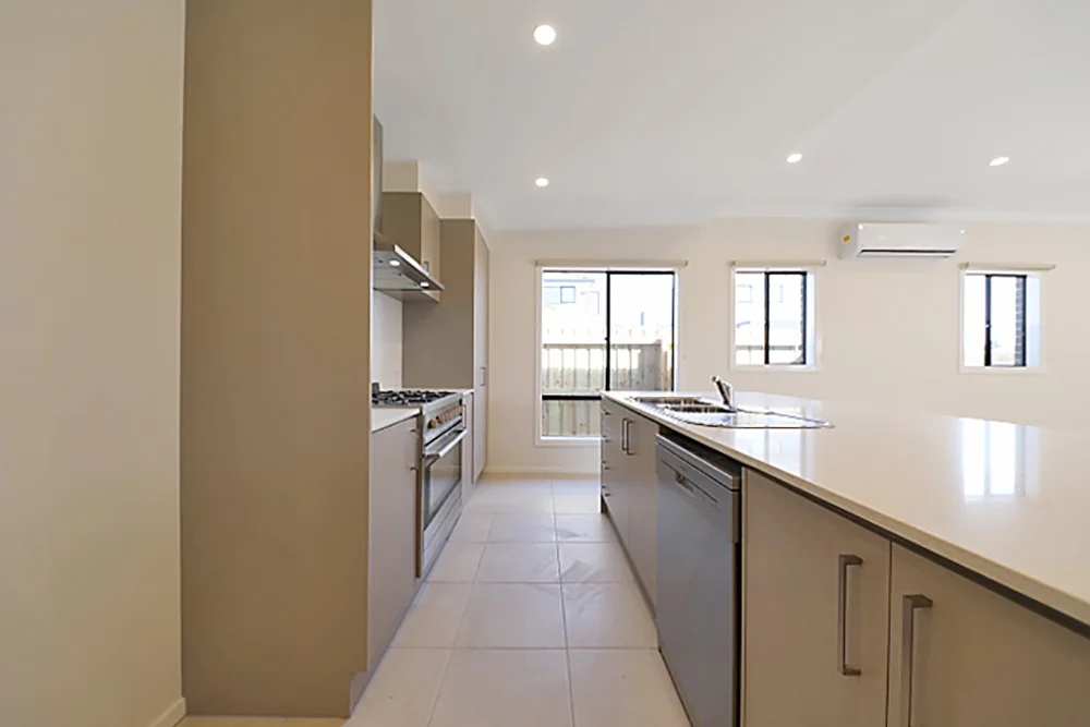 34 Hanford Lane, Wallan VIC 3756 photo 4