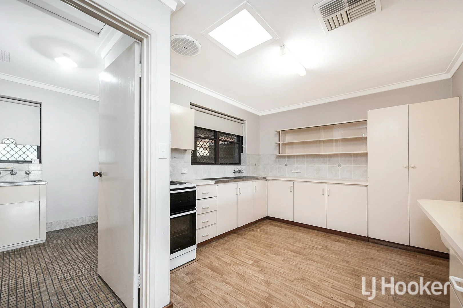 Additional image 8 of 8 Station Street, Gosnells WA 6110