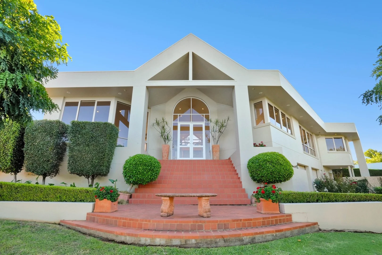 4-5 Bolt Place, Griffith NSW 2680