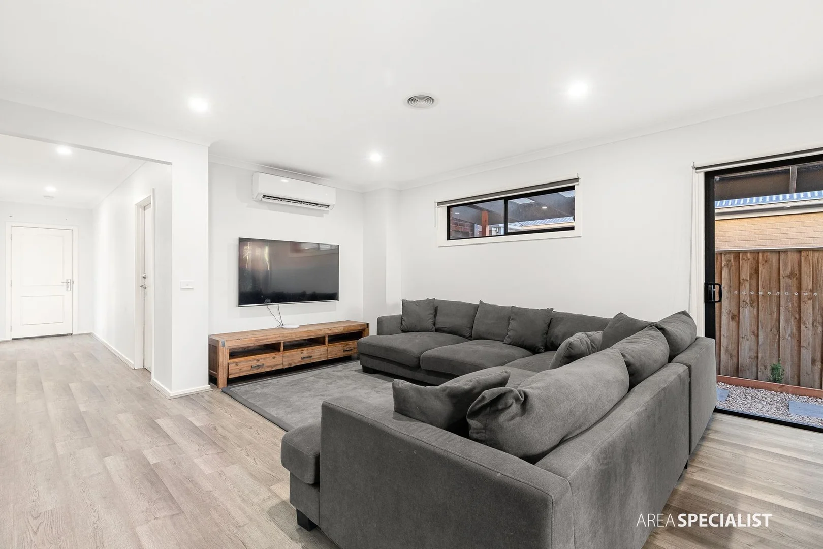 Additional image 5 of 2 Toombon Street, Werribee VIC 3030