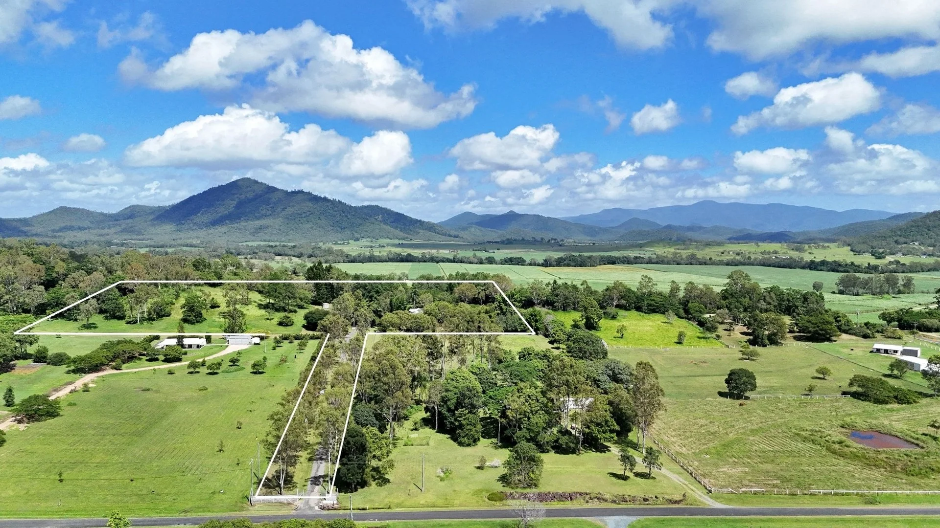 28 Royston Park Drive, Kuttabul QLD 4741