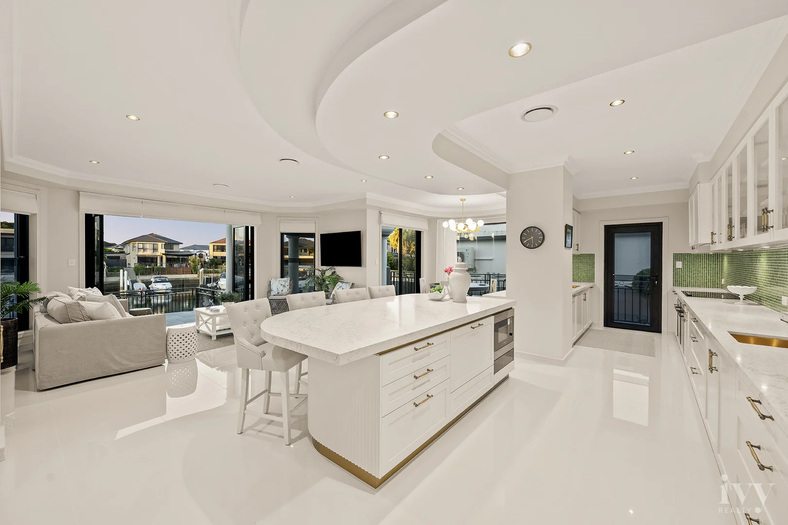 Additional image 5 of 5-7 Queen Guineveres Place, Sovereign Islands QLD 4216