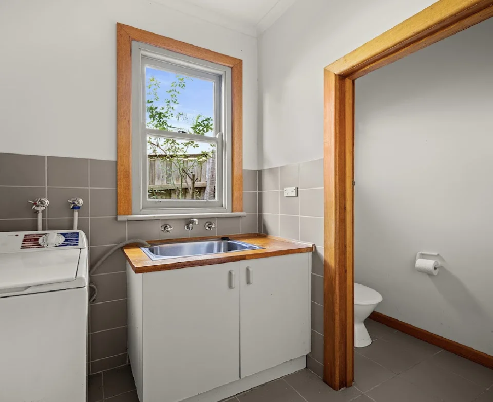 Additional image 7 of 96 Sutton Street, Warragul VIC 3820