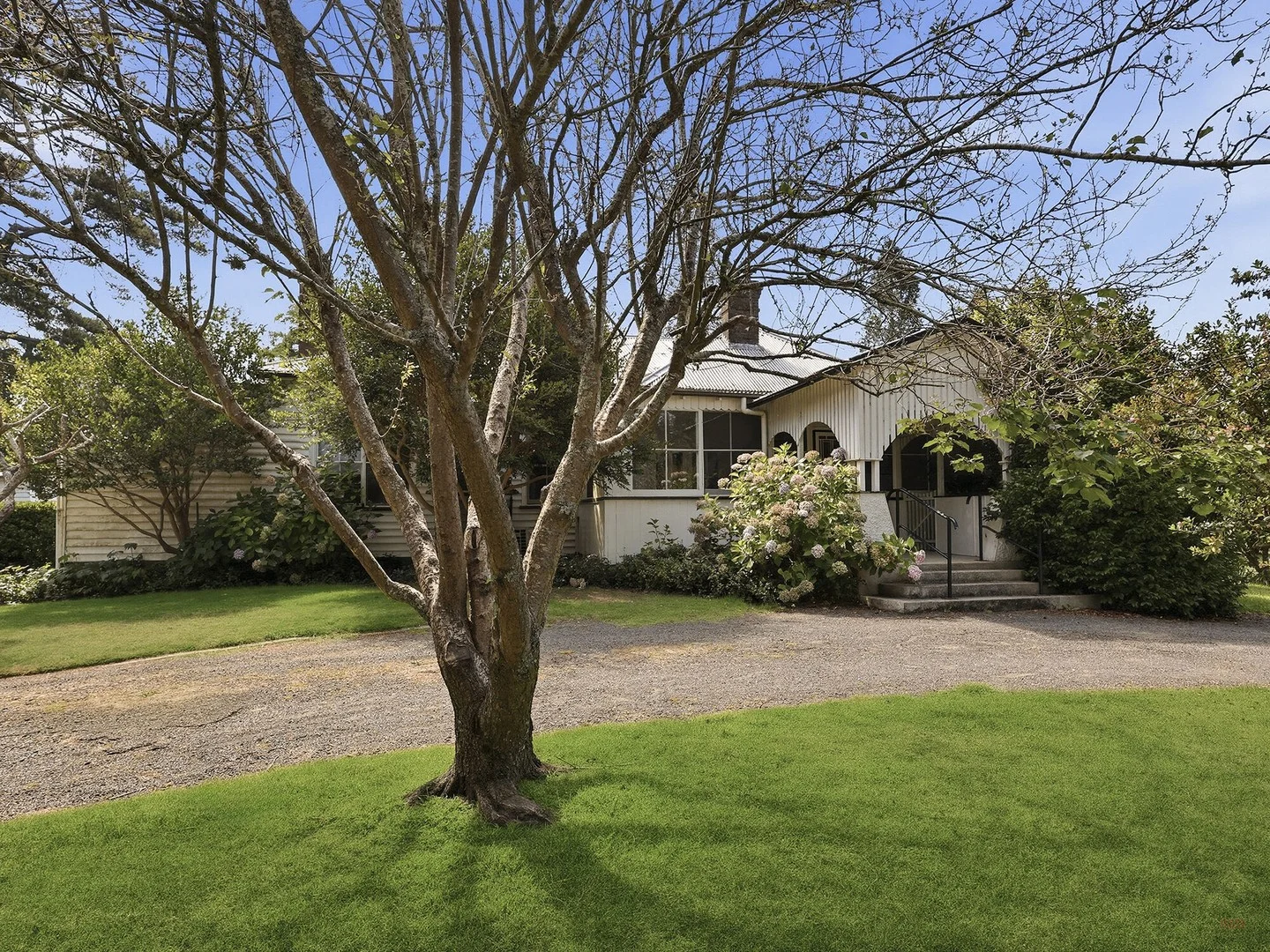 'Inverary' 7310 Illawarra Highway, Sutton Forest NSW 2577