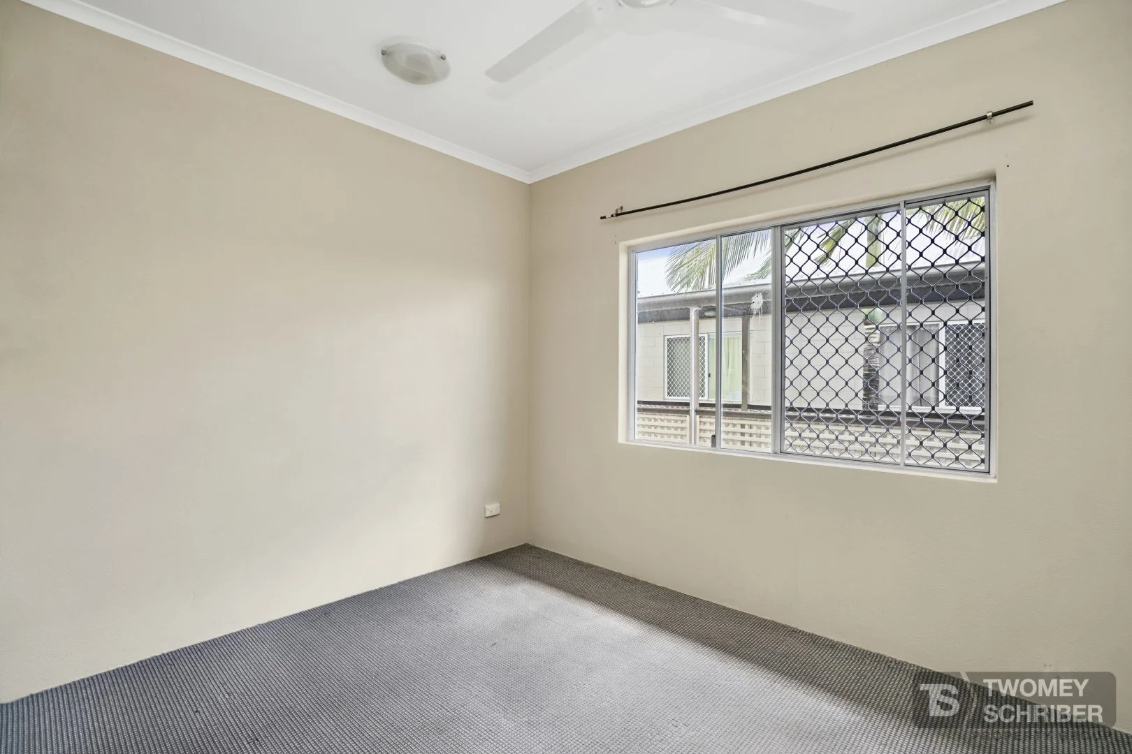 34/7-9 Charlotte Close, Woree QLD 4868 photo 4