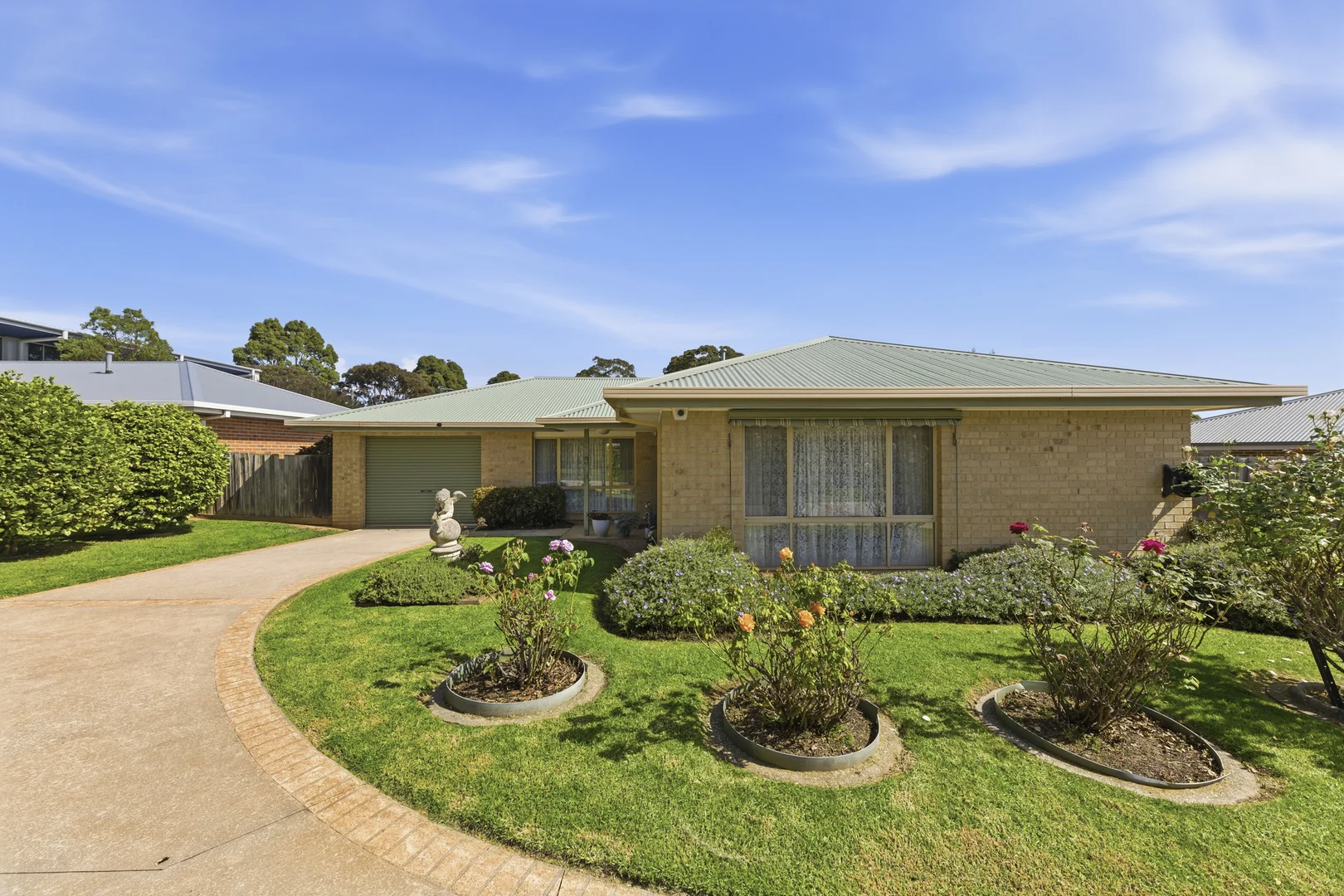 3/165 Princes Way, Drouin VIC 3818 photo 2
