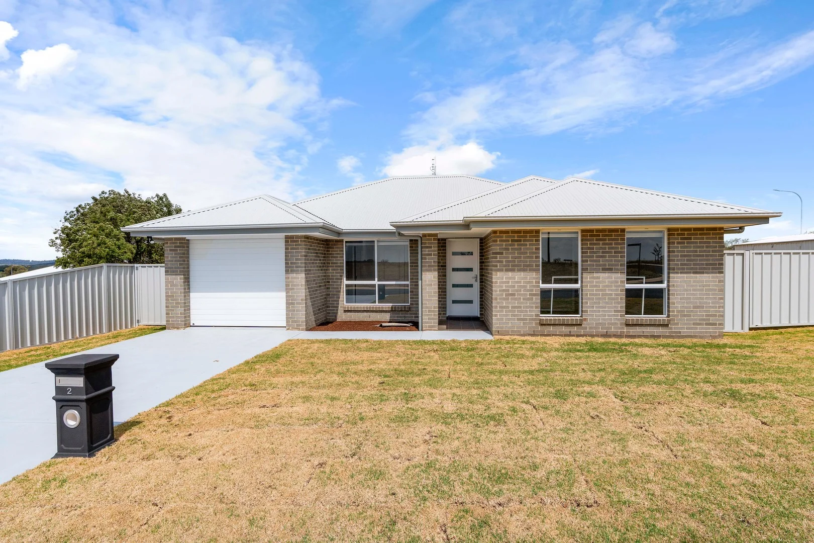 2 Becker St, Temora NSW 2666