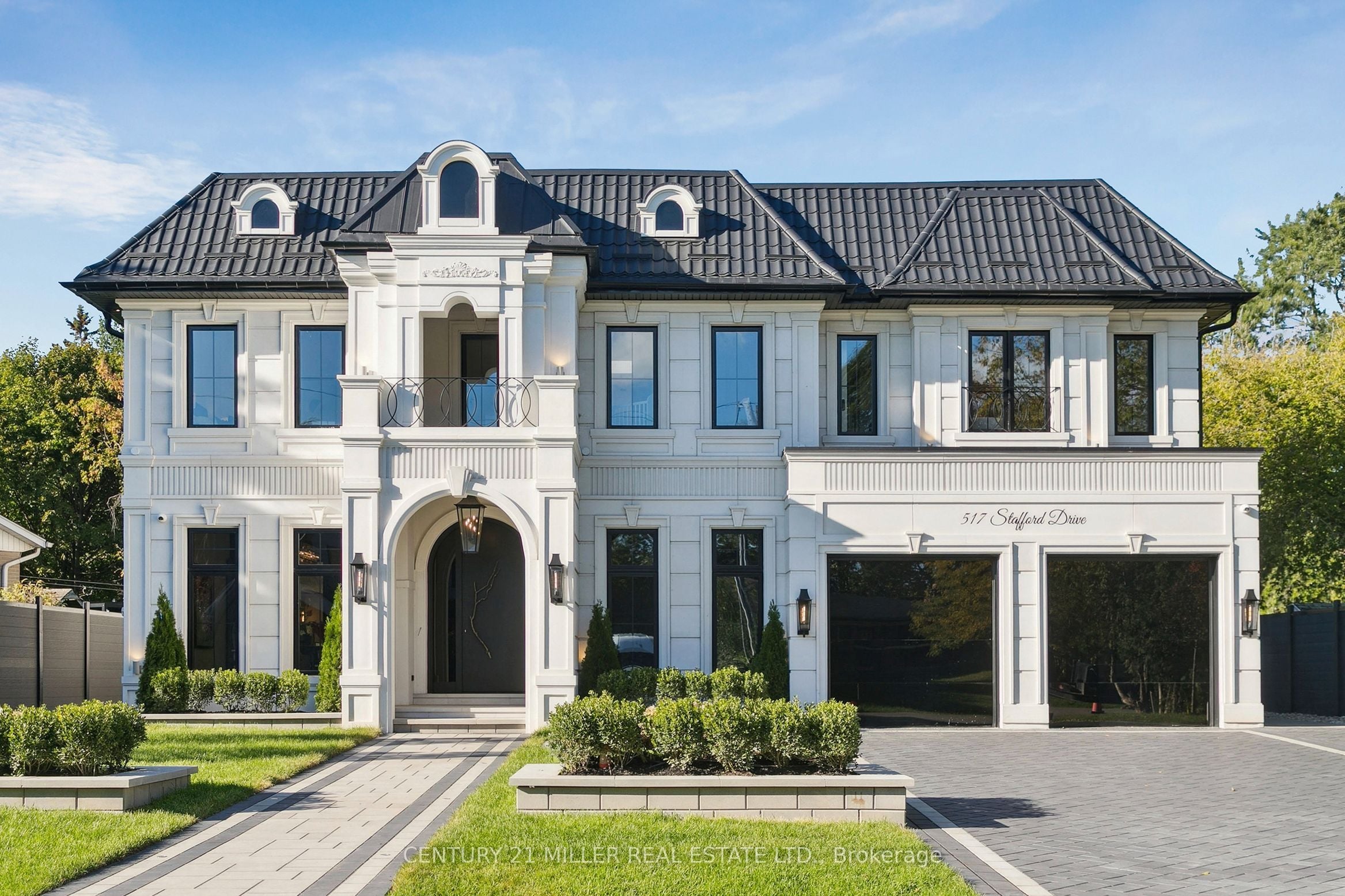 517 Stafford Drive, Oakville, ON, L6L 4M4