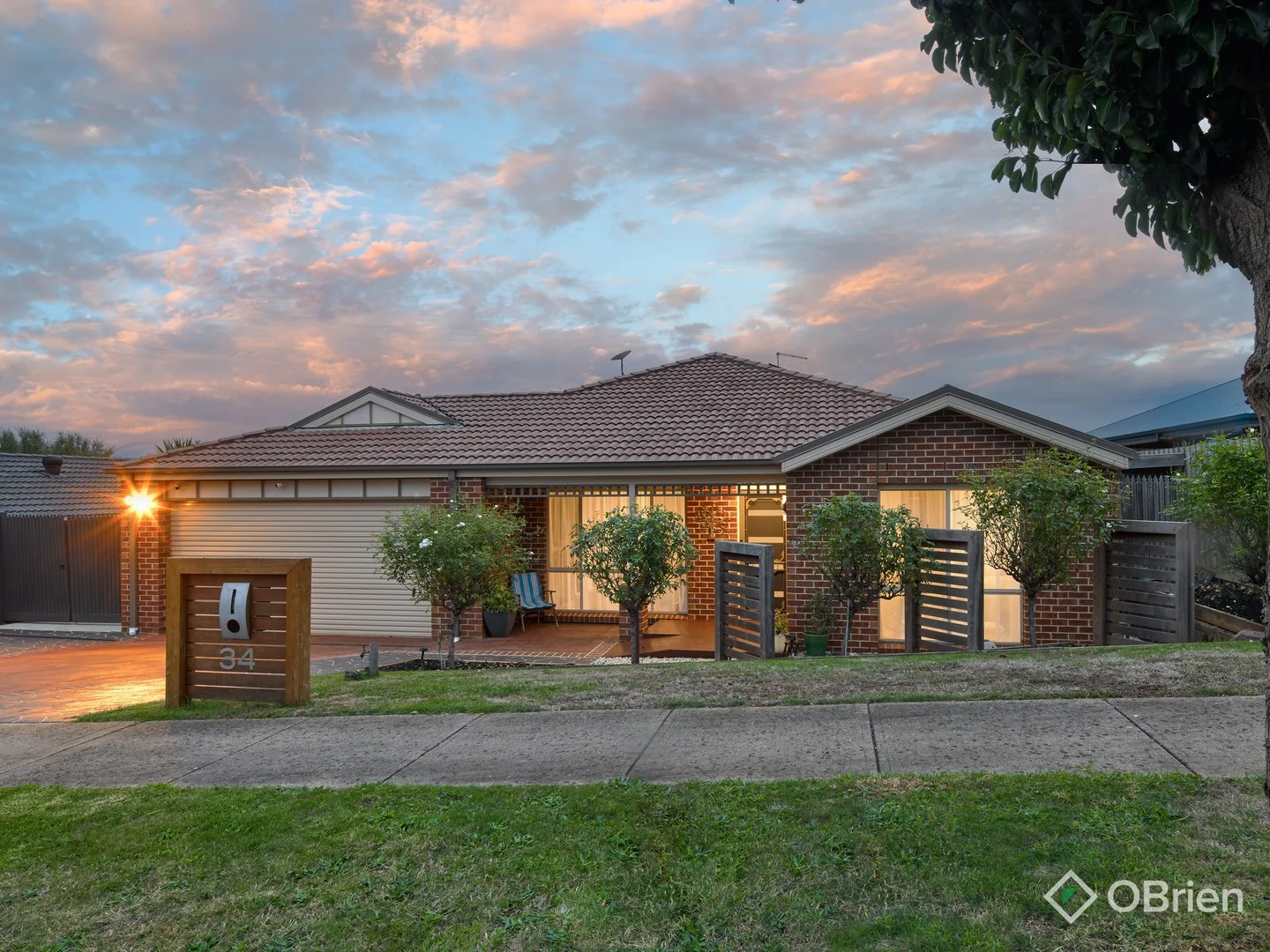 34 Kensington Square, Drouin VIC 3818