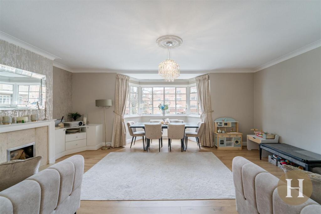 Viceroy Close, Edgbaston, Birmingham, B5 photo 2