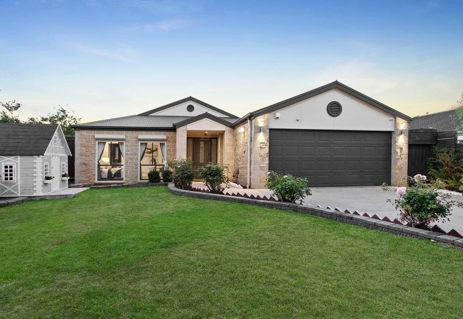 8 Little Acre Cl, Langwarrin VIC 3910