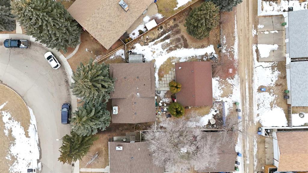 Additional image 3 of 39 Norris Close, Red Deer, AB, T4P 1R2