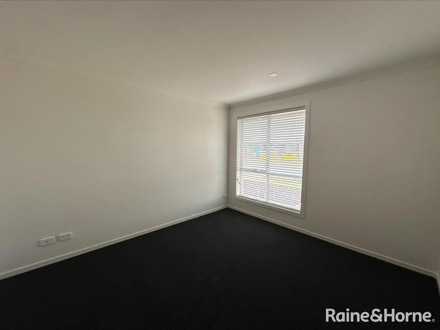 28 Francesca Boulevard, Munno Para West SA 5115 photo 2