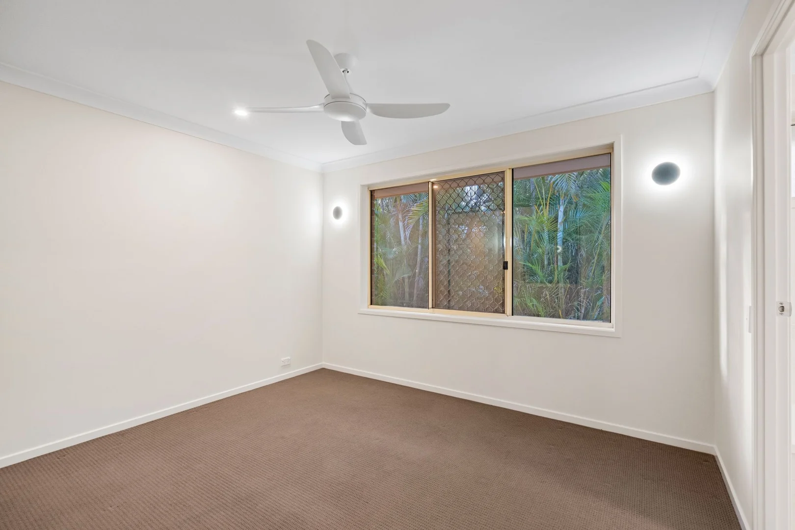 Additional image 8 of 33 Washbrook Cres, Petrie QLD 4502